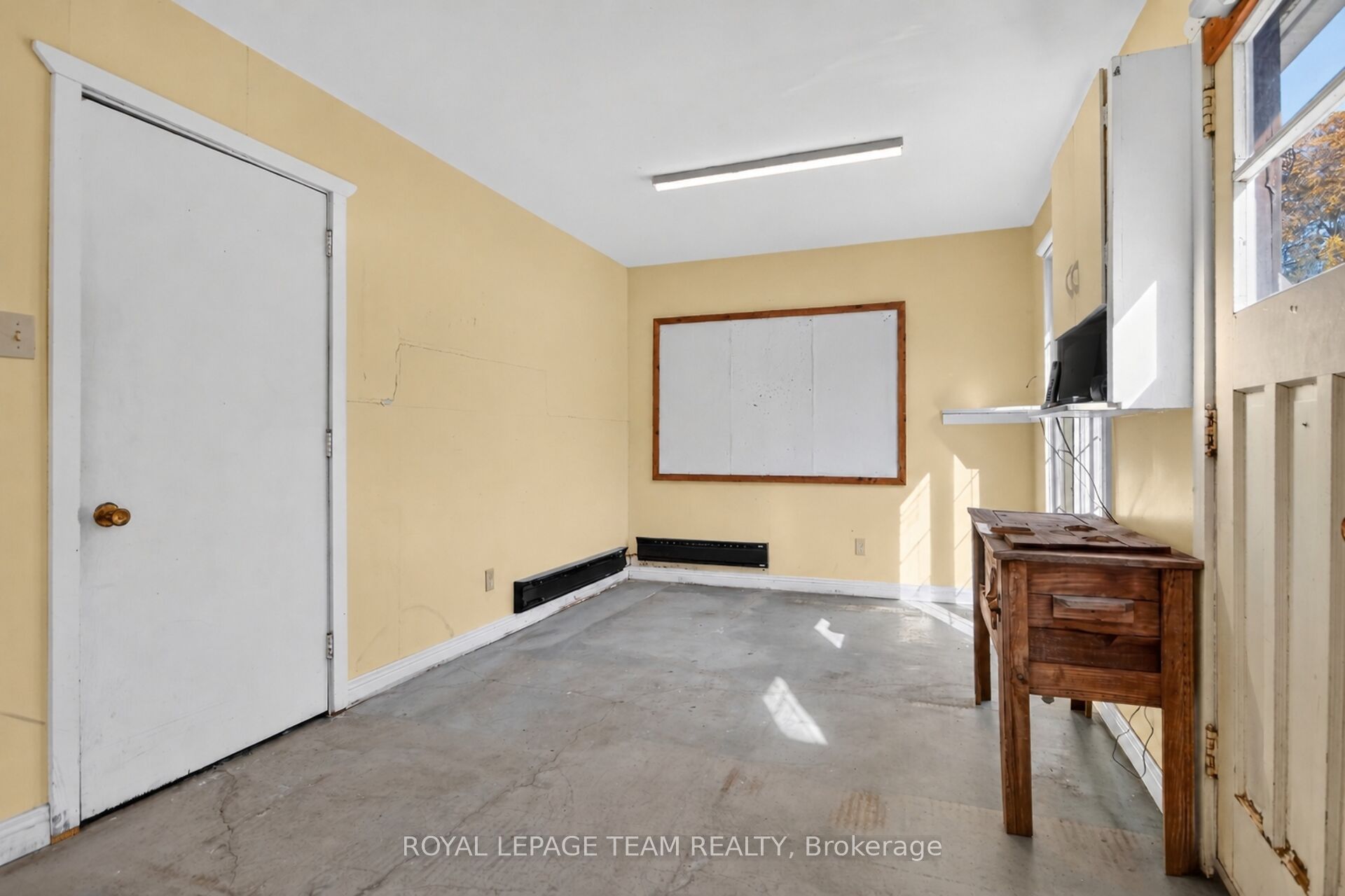 3475 Mcbean Street Property Photo 32