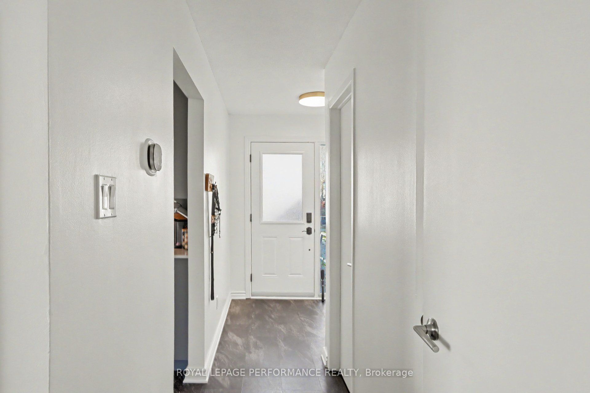1730 Winter Rose Lane 23 Property Photo 6