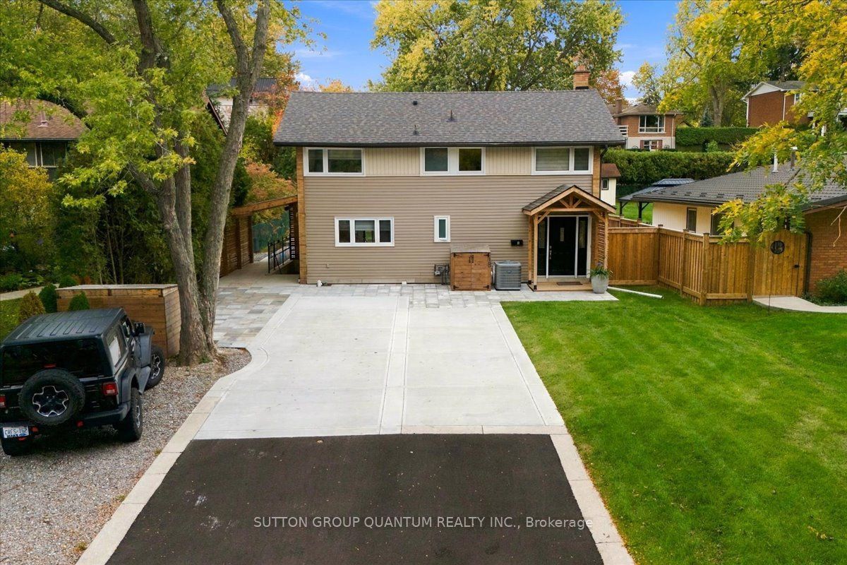 18 Pleasant Avenue Property Photo 1