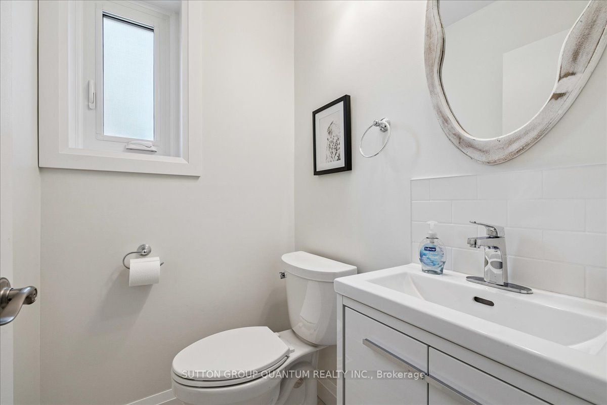 18 Pleasant Avenue Property Photo 8