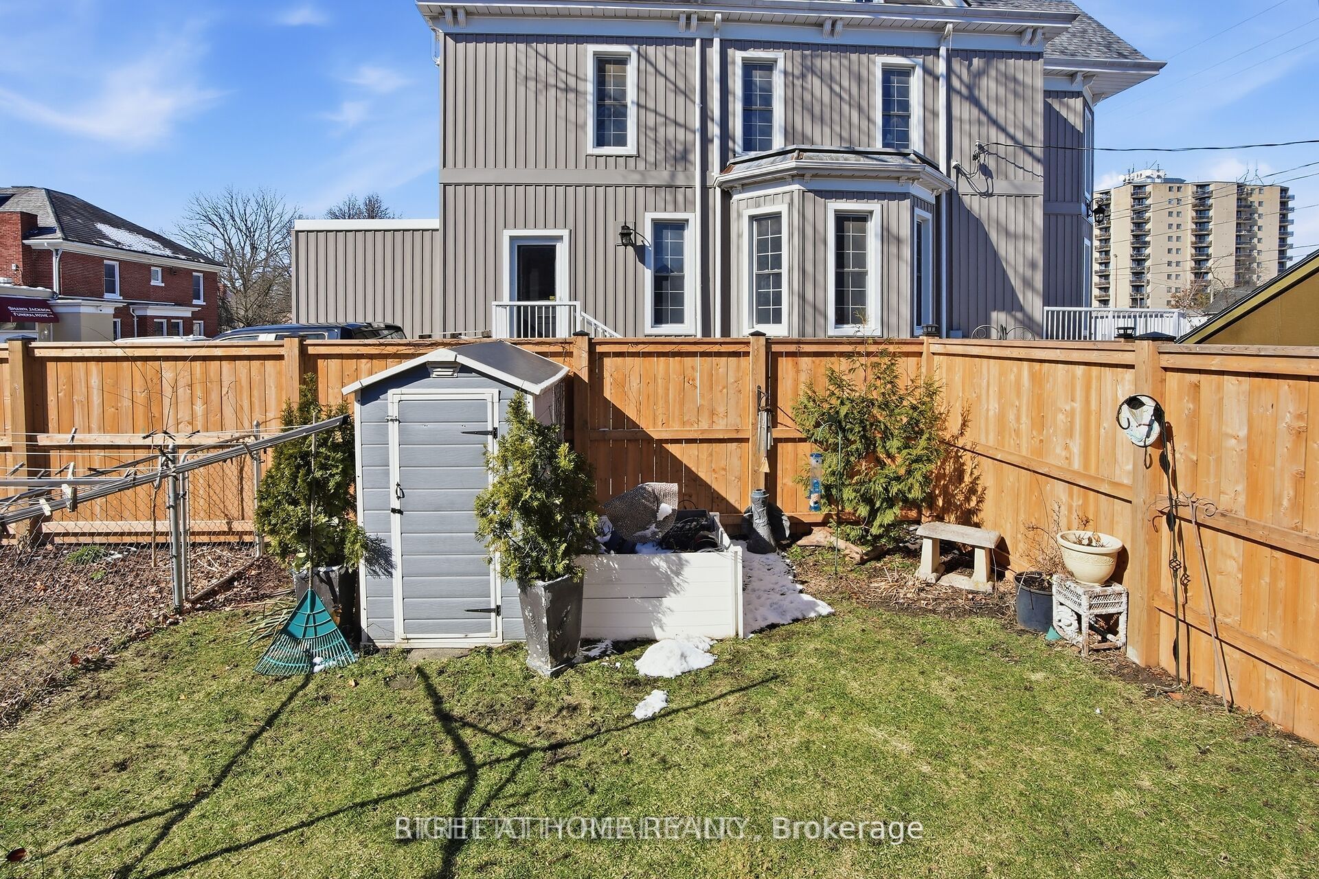 24 Hincks Street Property Photo 16