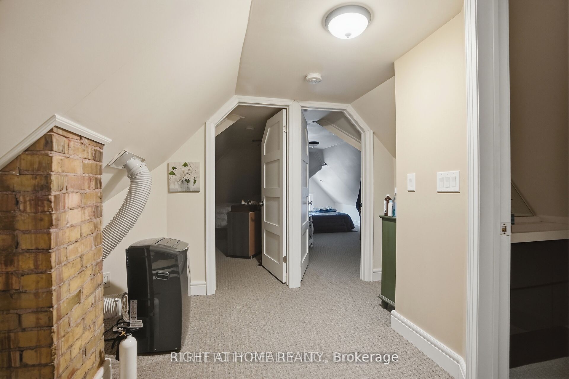 24 Hincks Street Property Photo 29