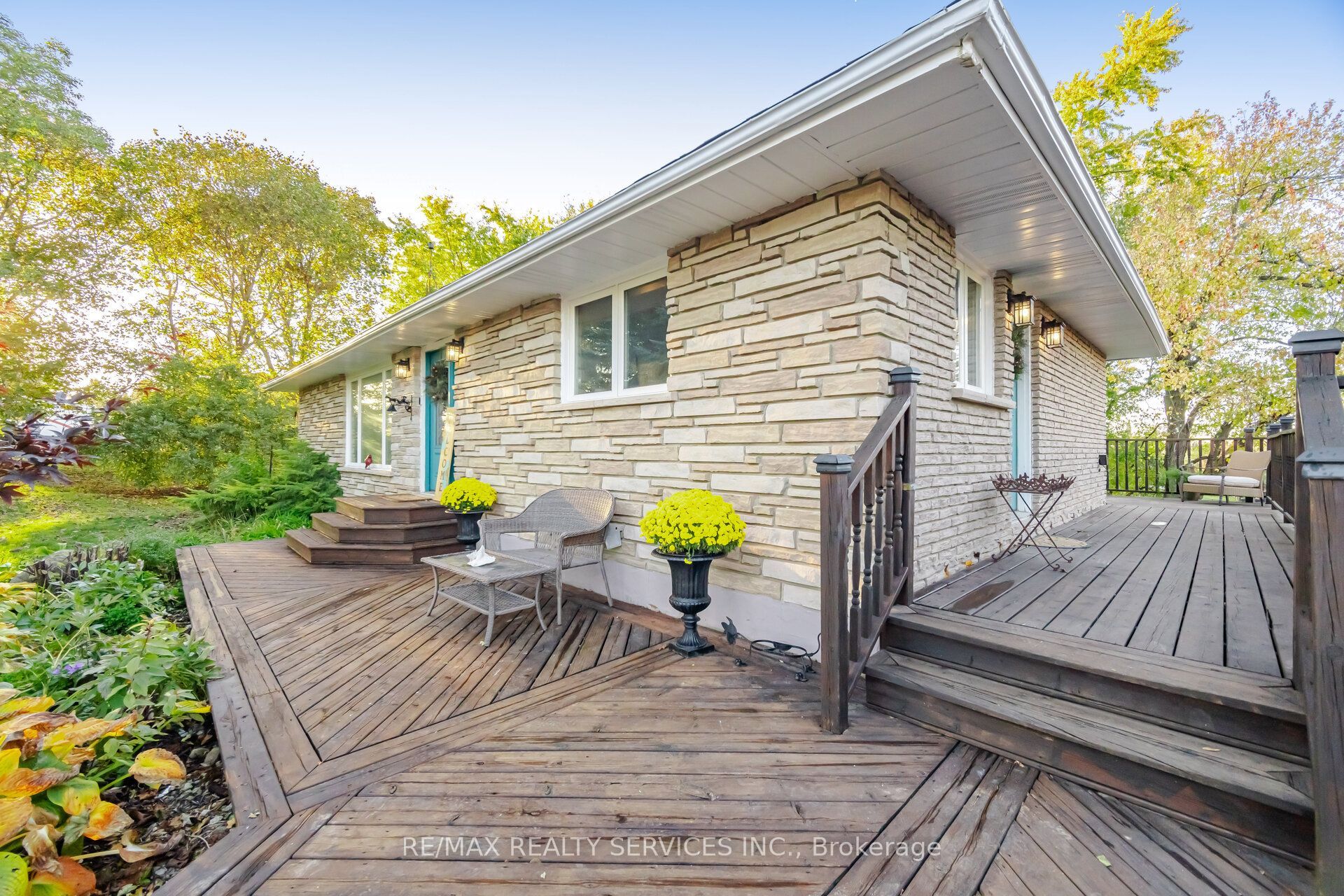 207117 Highway 9 Property Photo 5