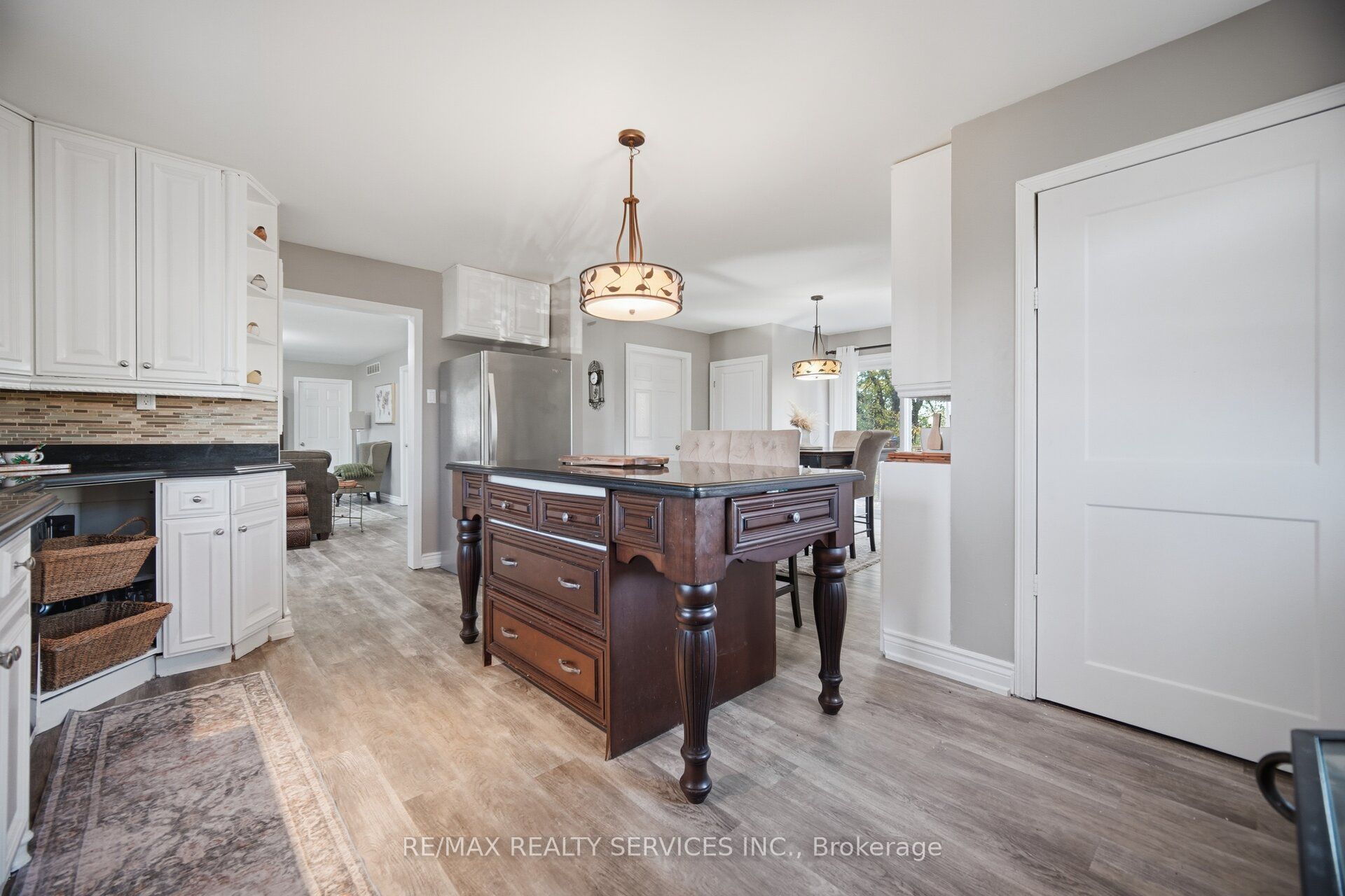 207117 Highway 9 Property Photo 14