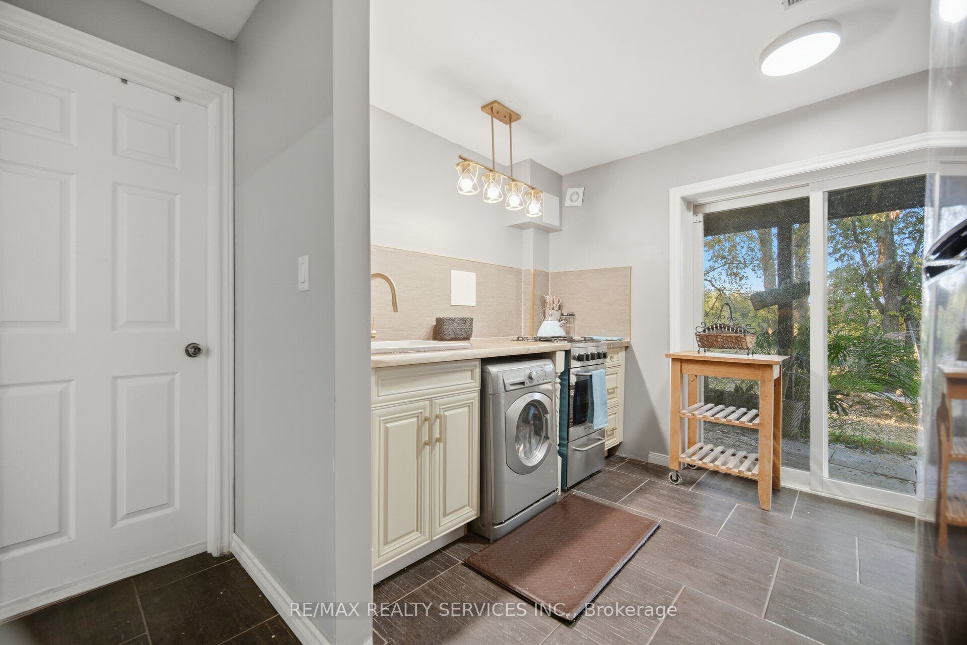 207117 Highway 9 Property Photo 45