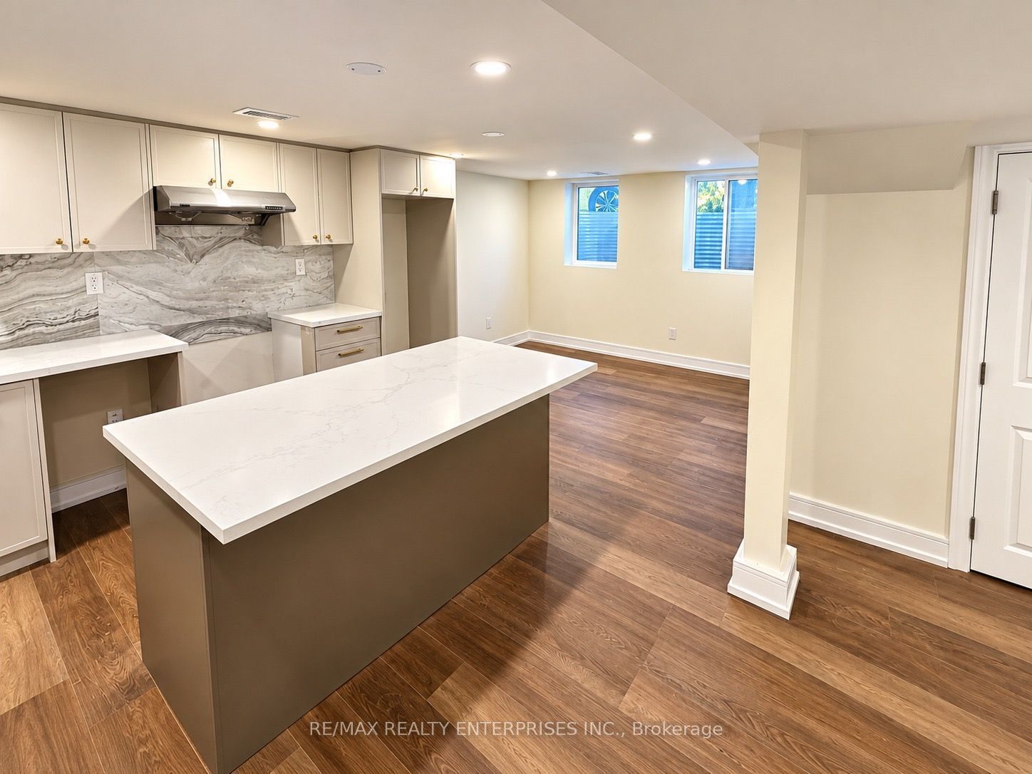 60 Royal Manor Drive Lower Property Photo 6