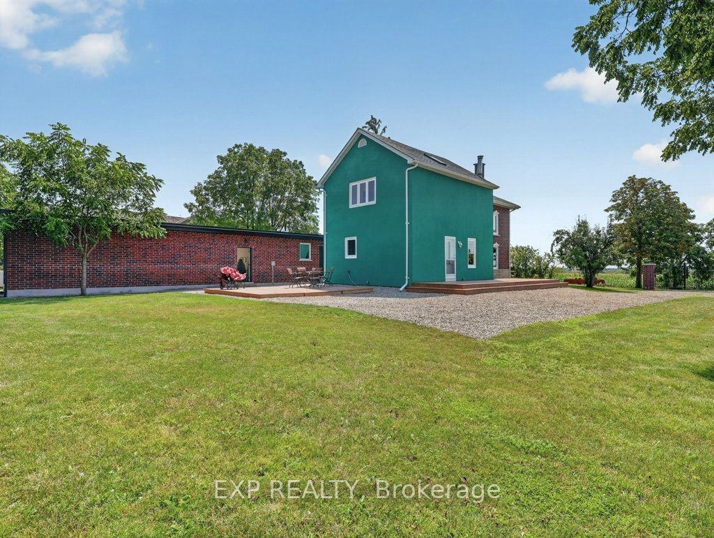 5255 Philp Road Property Photo 4