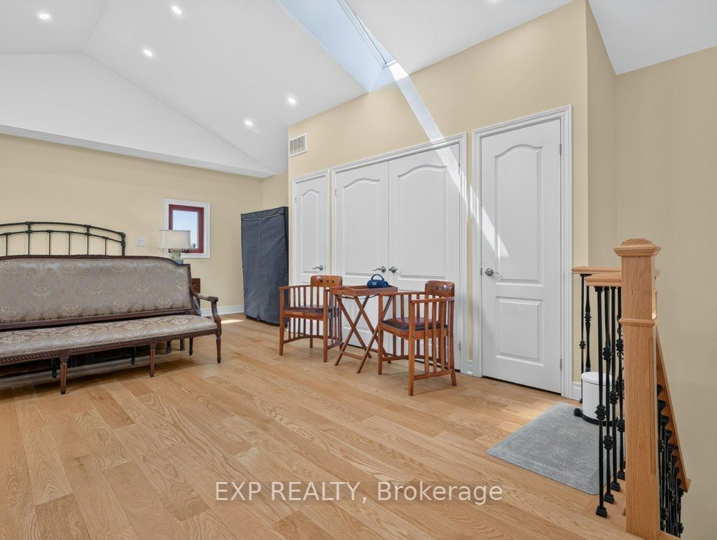 5255 Philp Road Property Photo 28