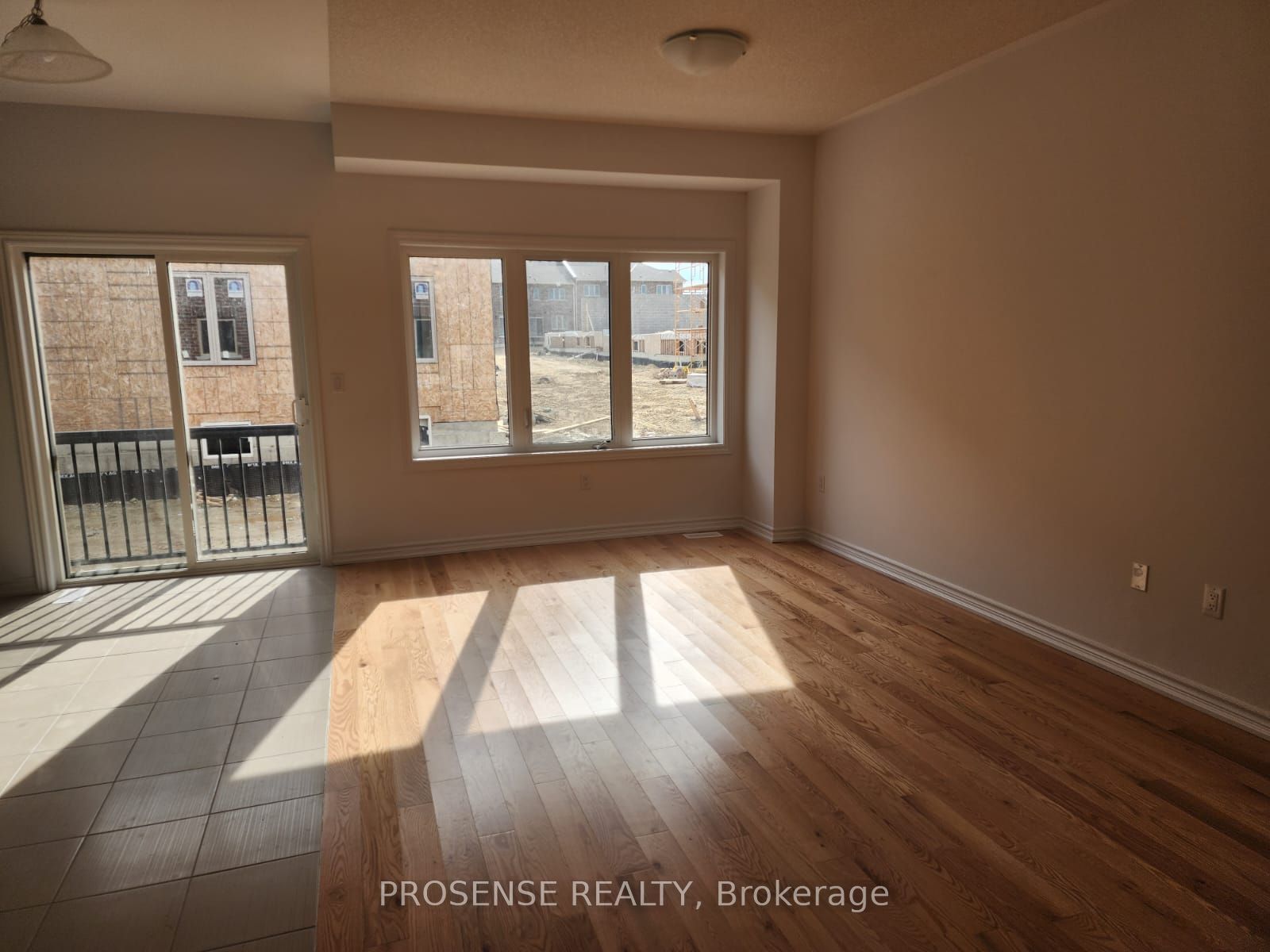437 Van Dusen Avenue Property Photo 9