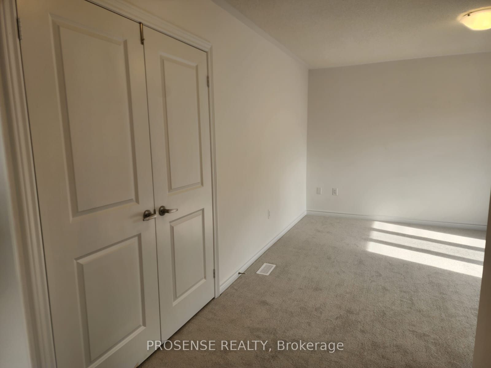 437 Van Dusen Avenue Property Photo 19
