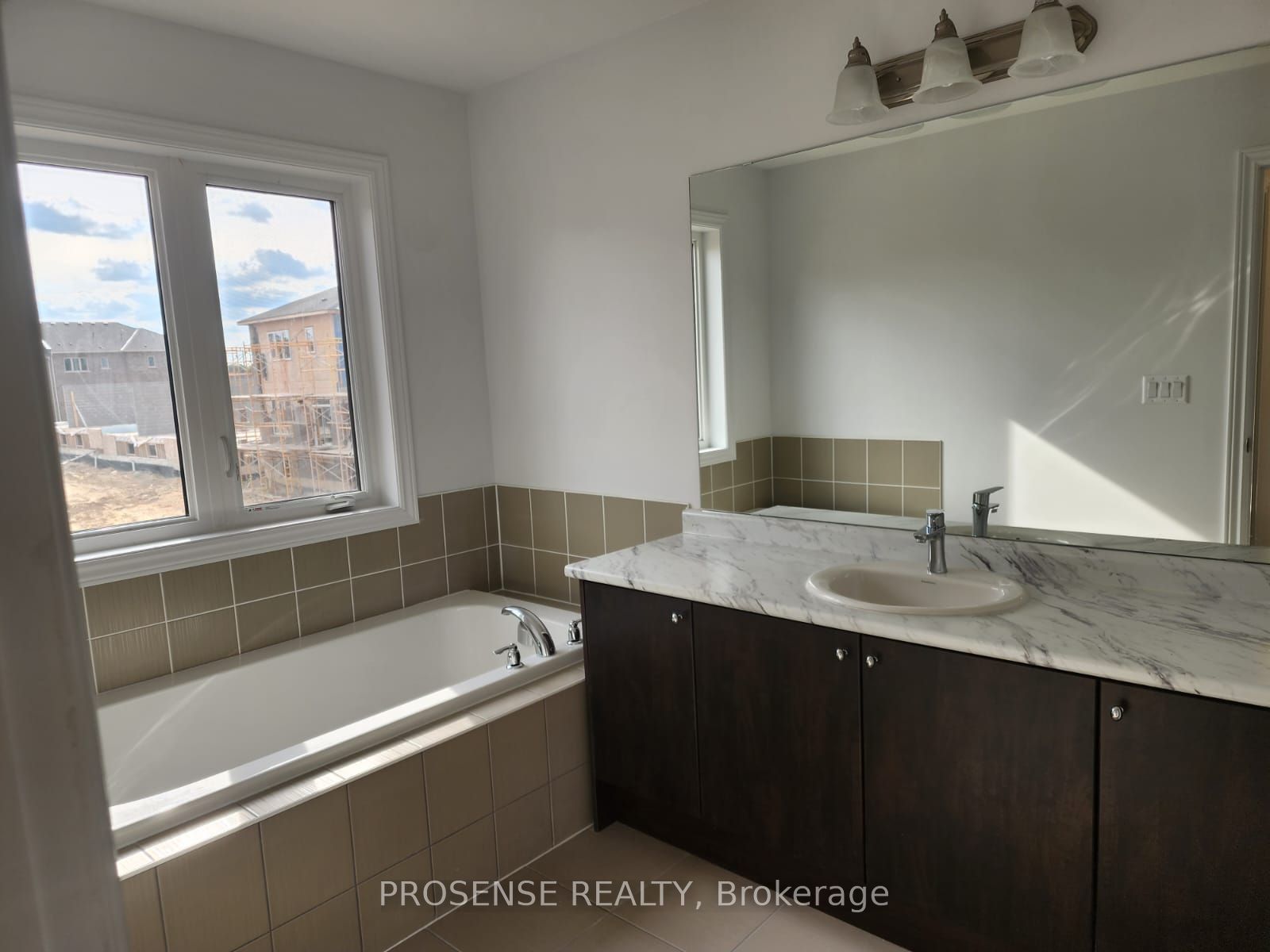 437 Van Dusen Avenue Property Photo 22