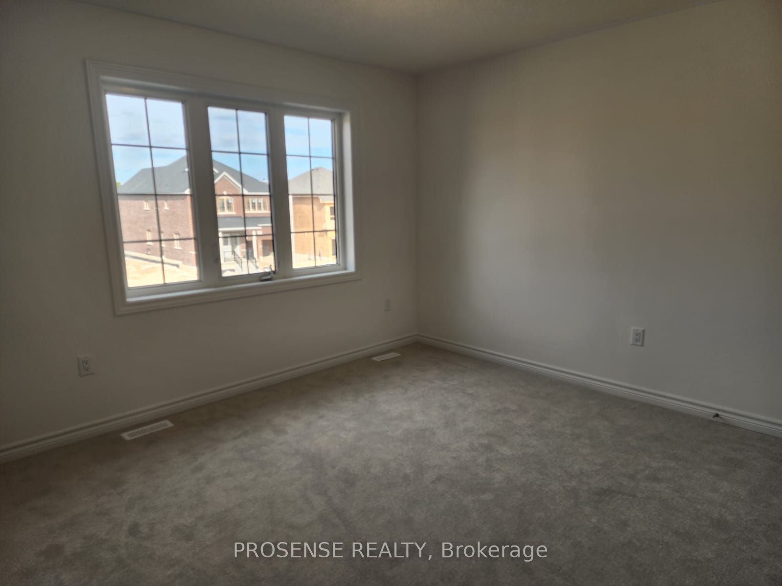 437 Van Dusen Avenue Property Photo 26
