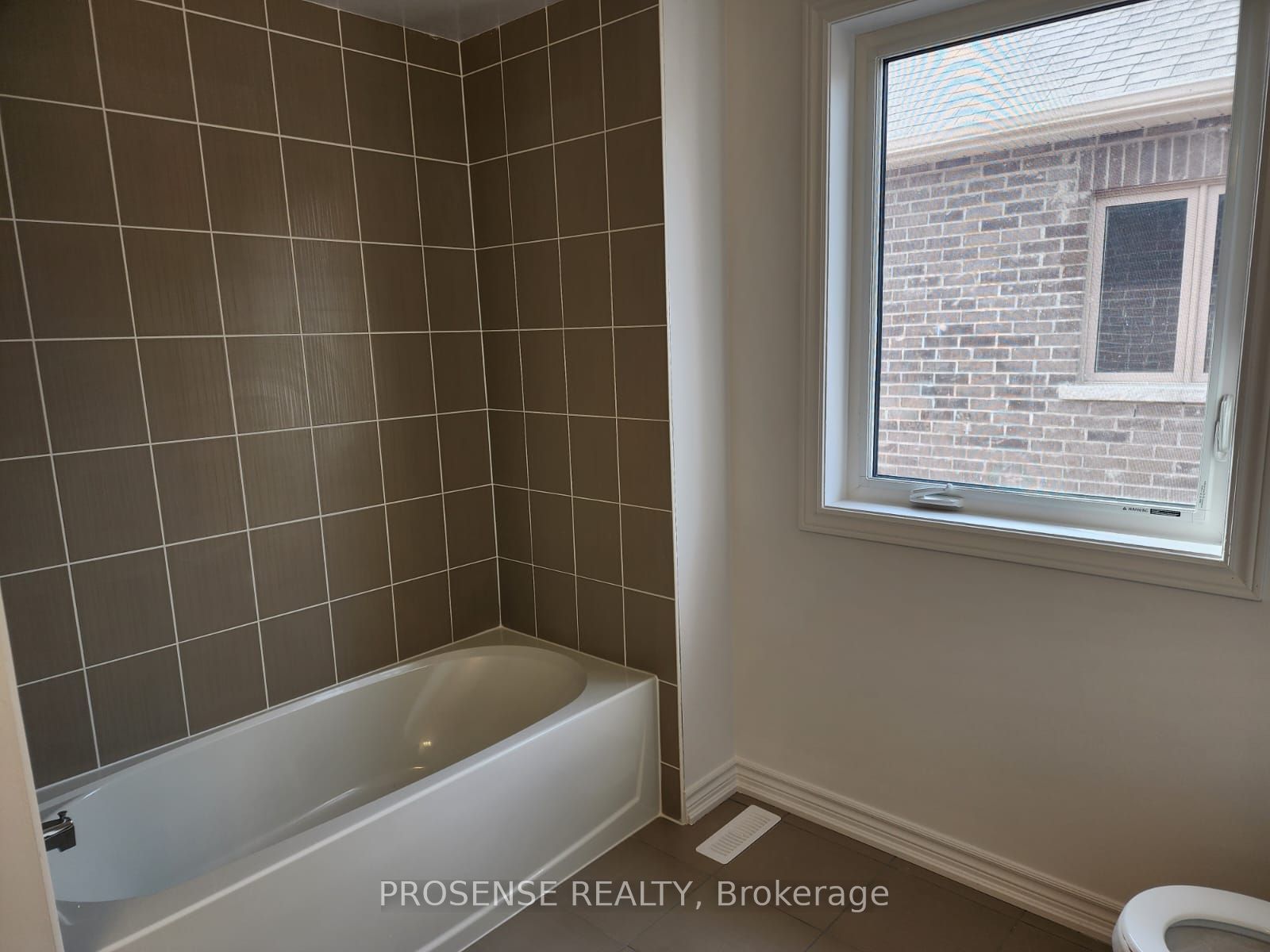 437 Van Dusen Avenue Property Photo 27