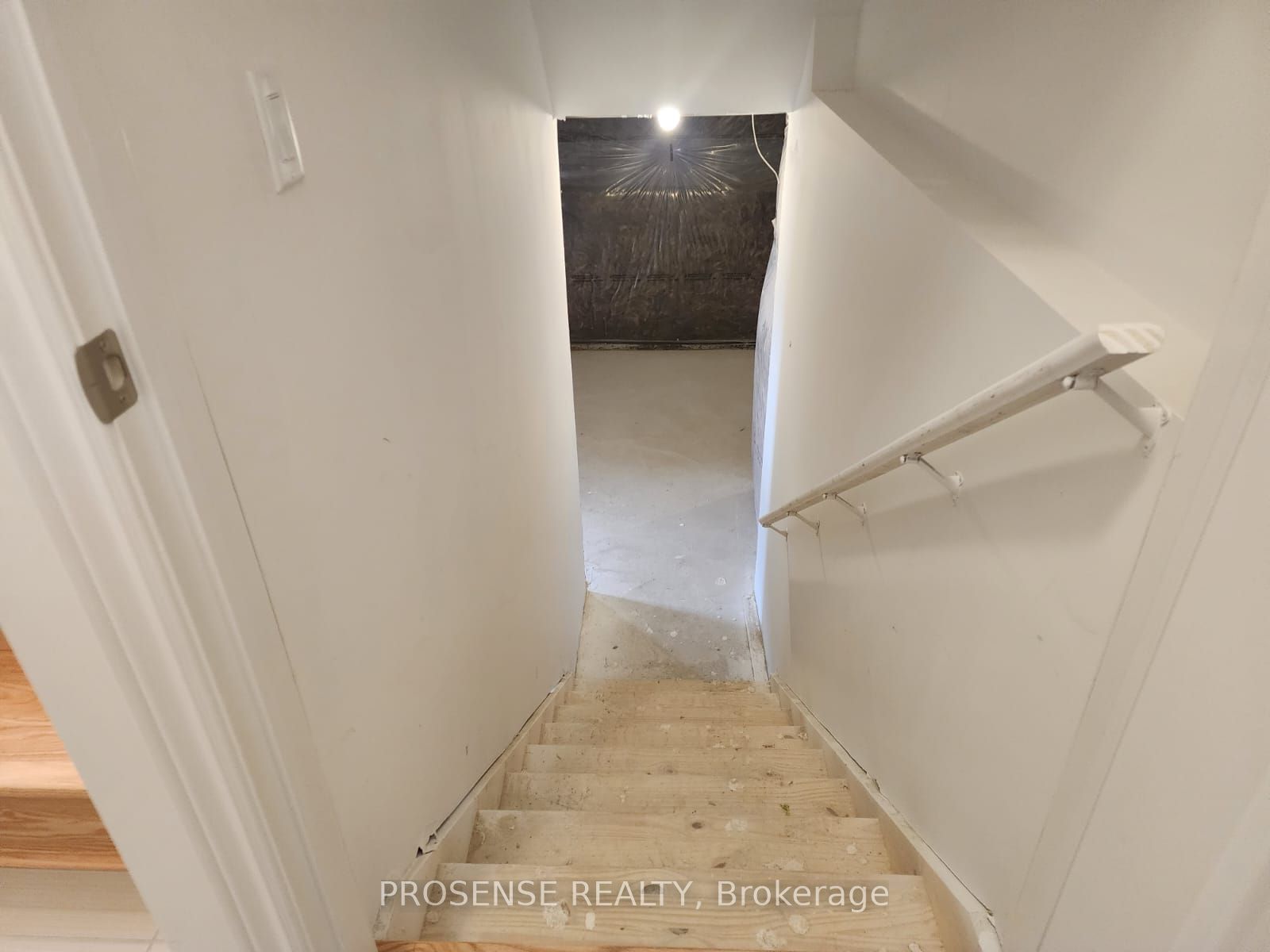 437 Van Dusen Avenue Property Photo 31
