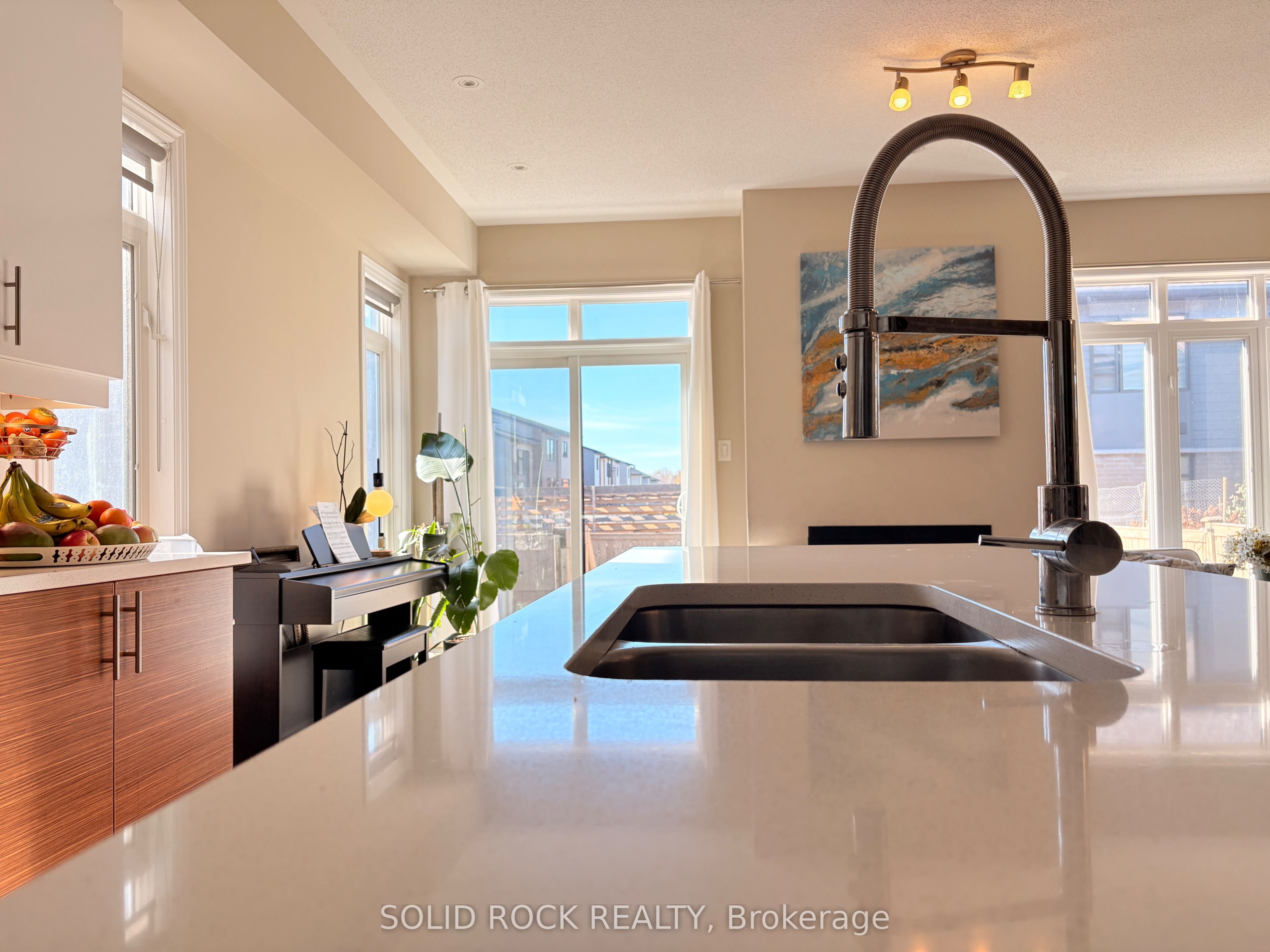 506 Stargazer Crescent Property Photo 10