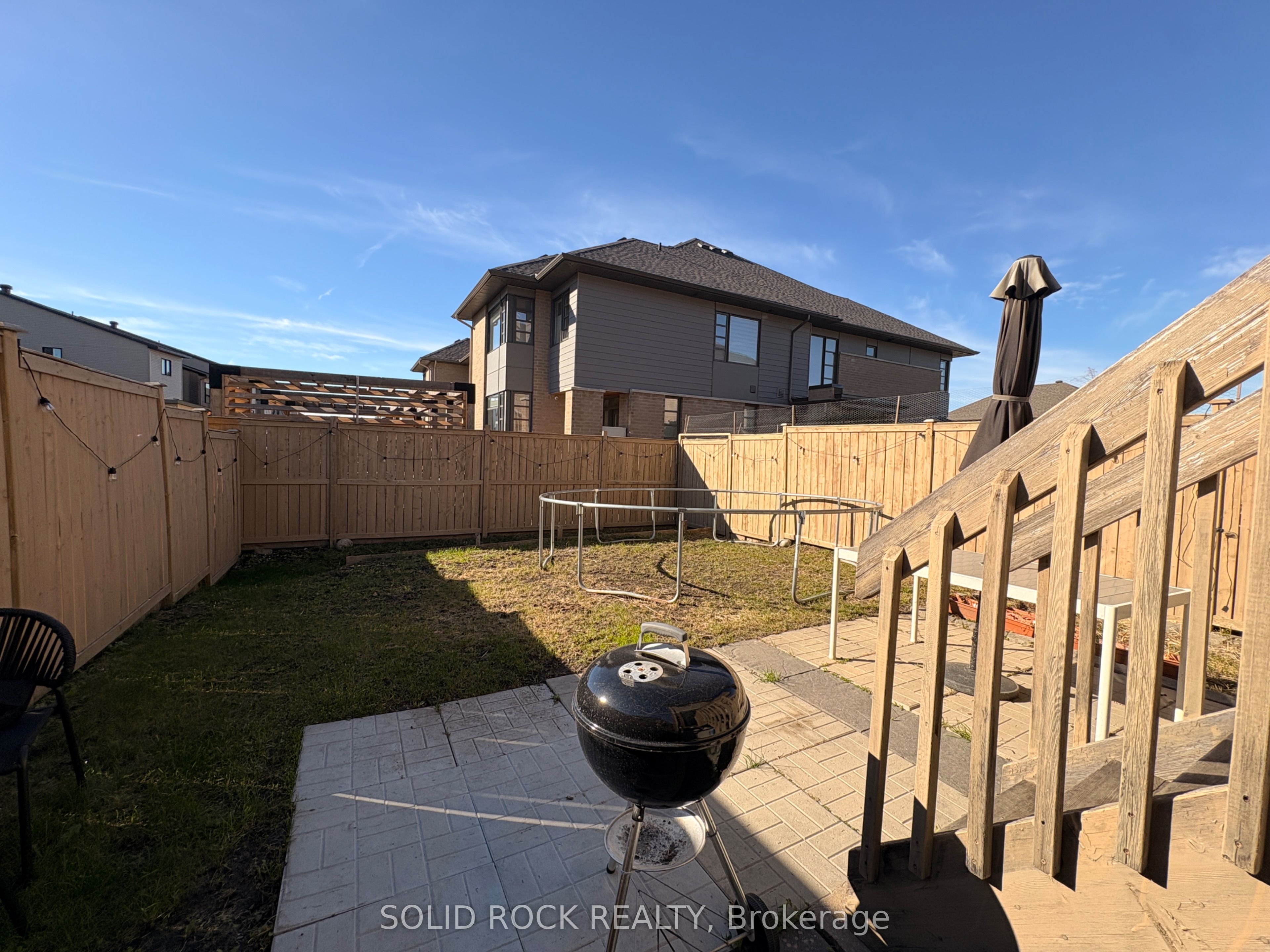 506 Stargazer Crescent Property Photo 15