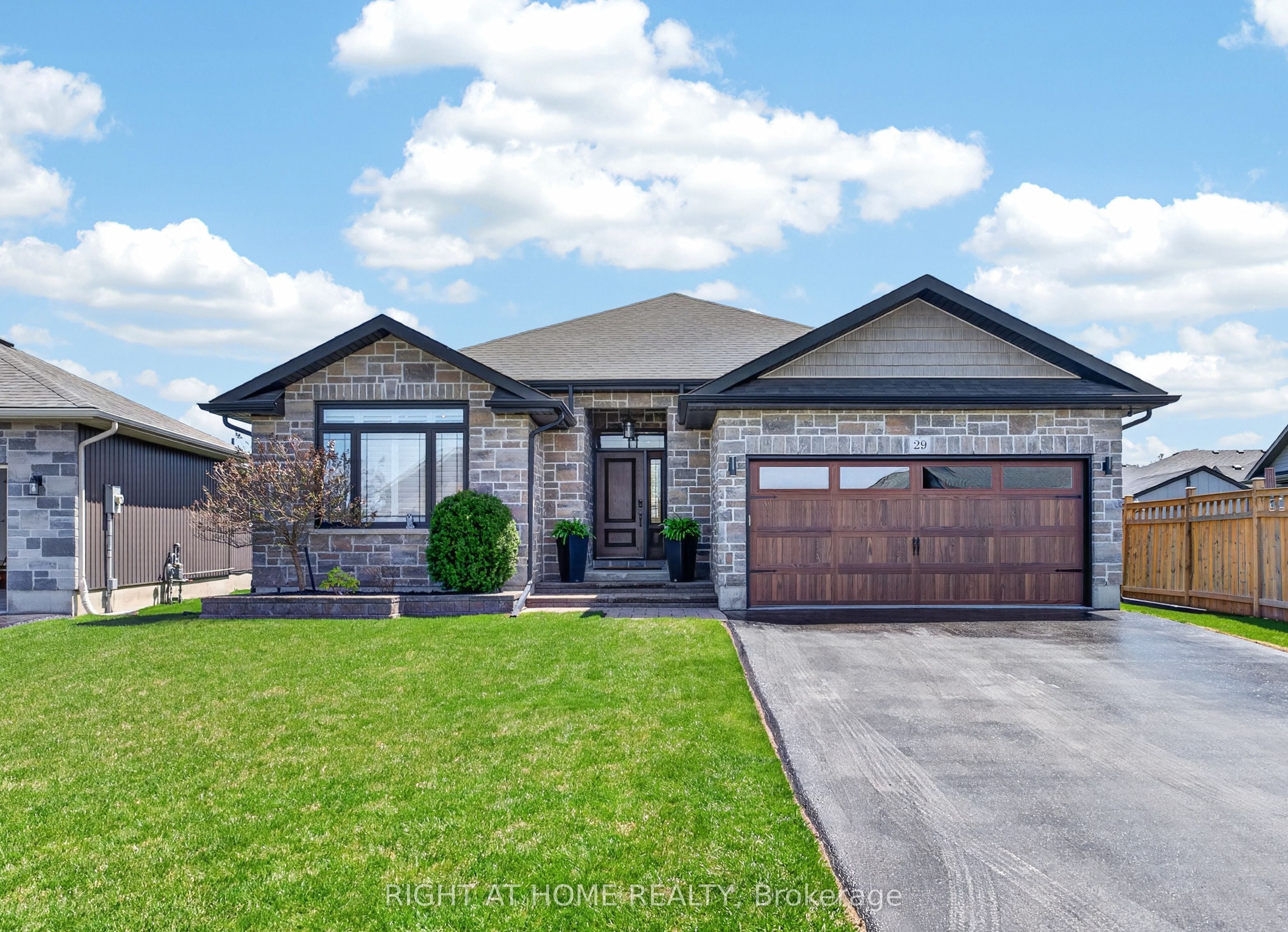 29 Woodburn Drive Property Photo 1