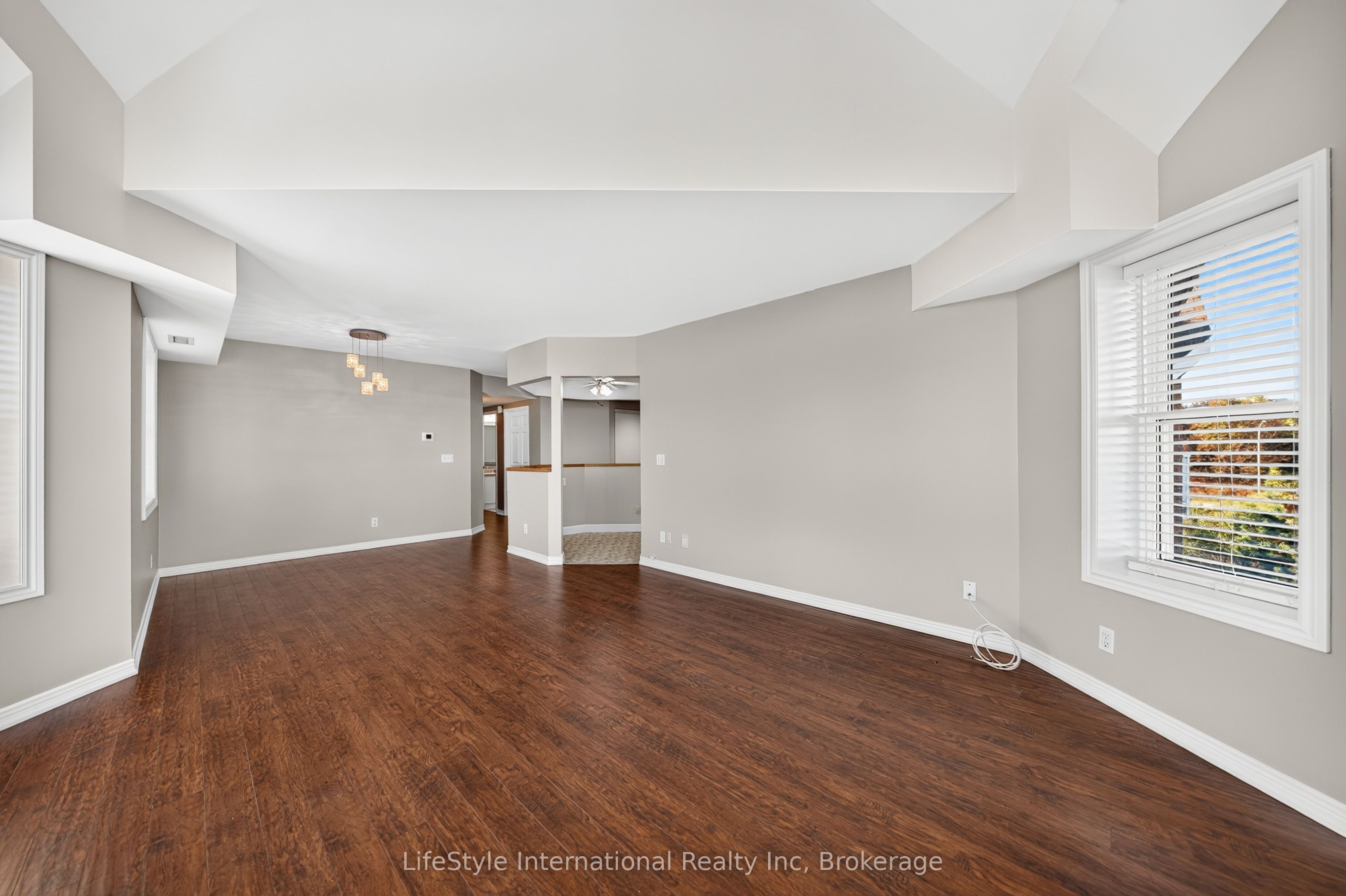 208 Silvercreek Parkway N 306 Property Photo 16