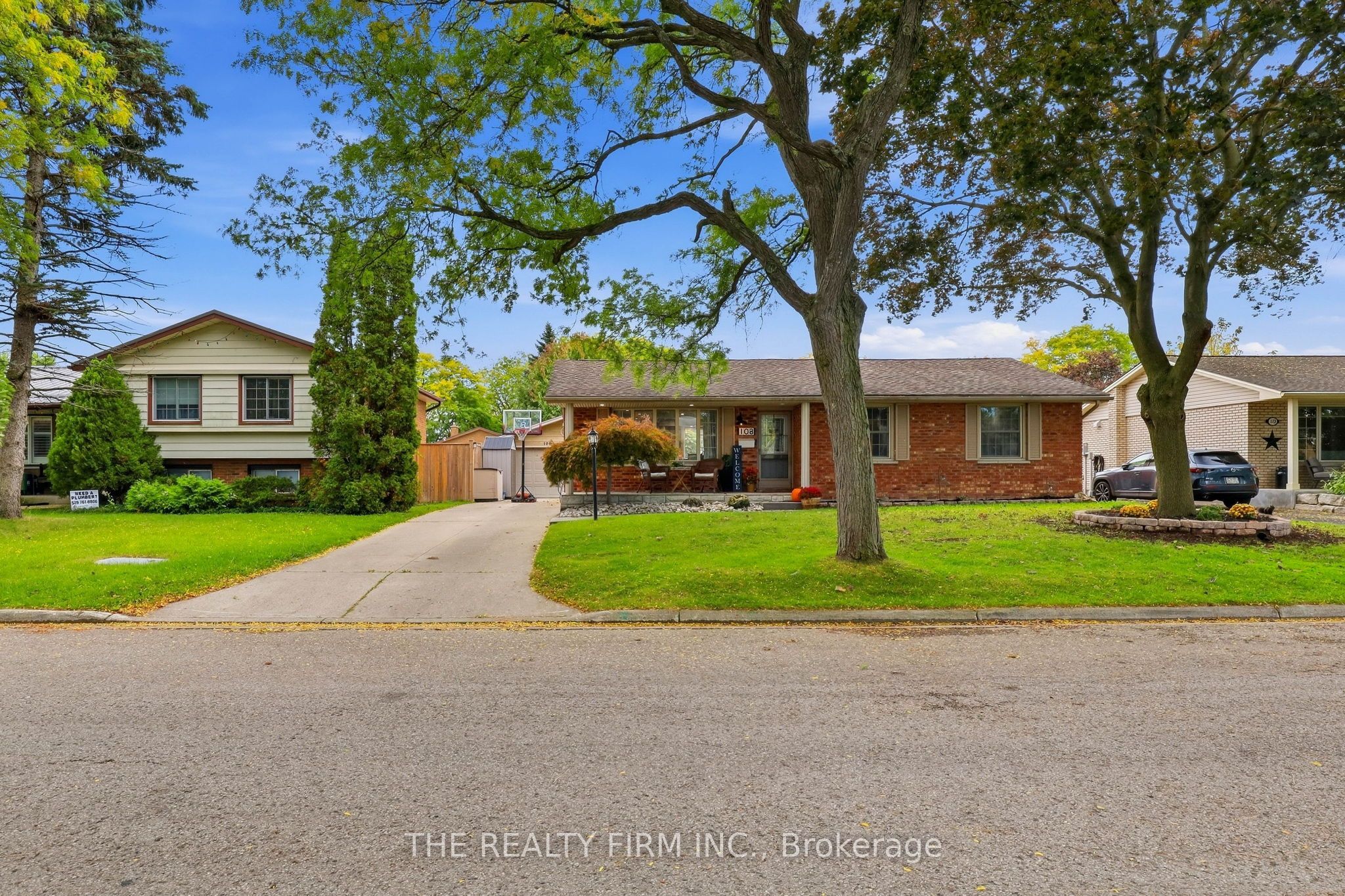 108 Downing Crescent Property Photo 1