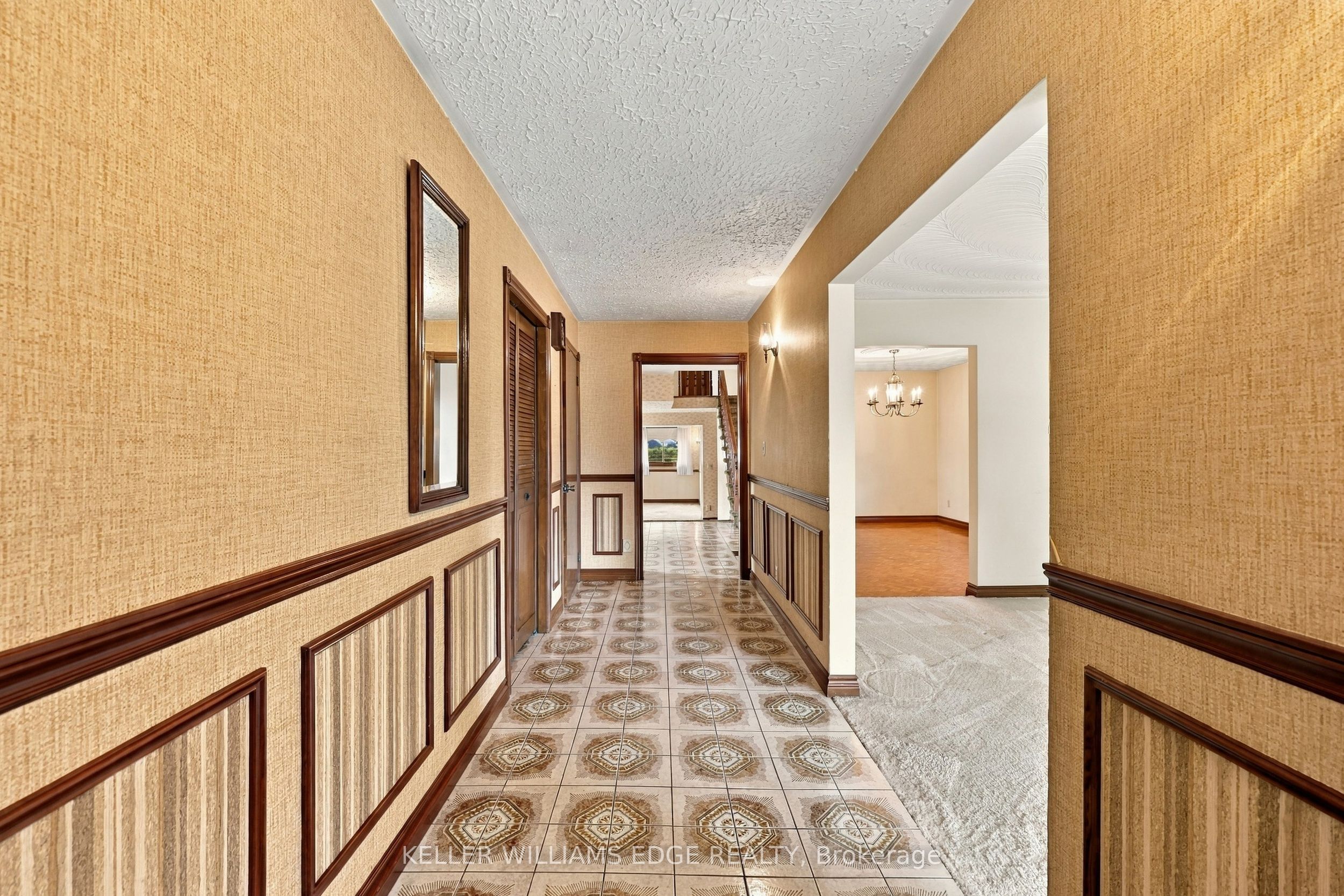 18 Midway Street Property Photo 2