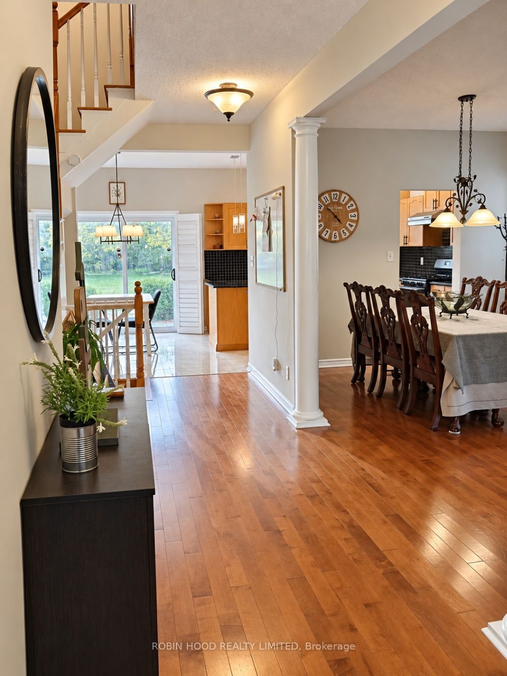 377 Berryhill Place Property Photo 3