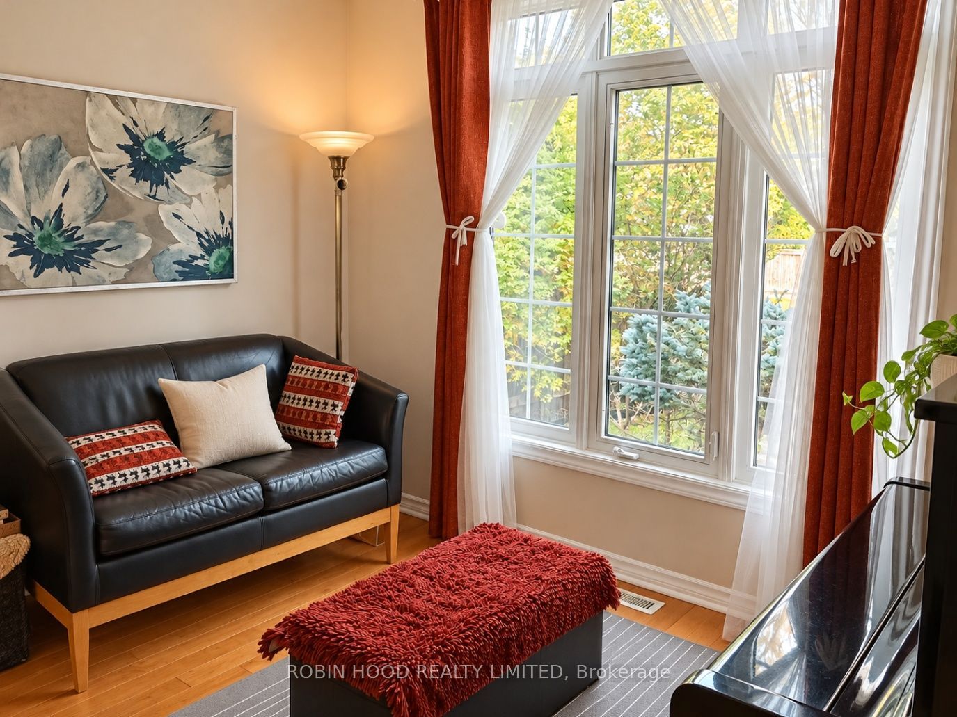 377 Berryhill Place Property Photo 6