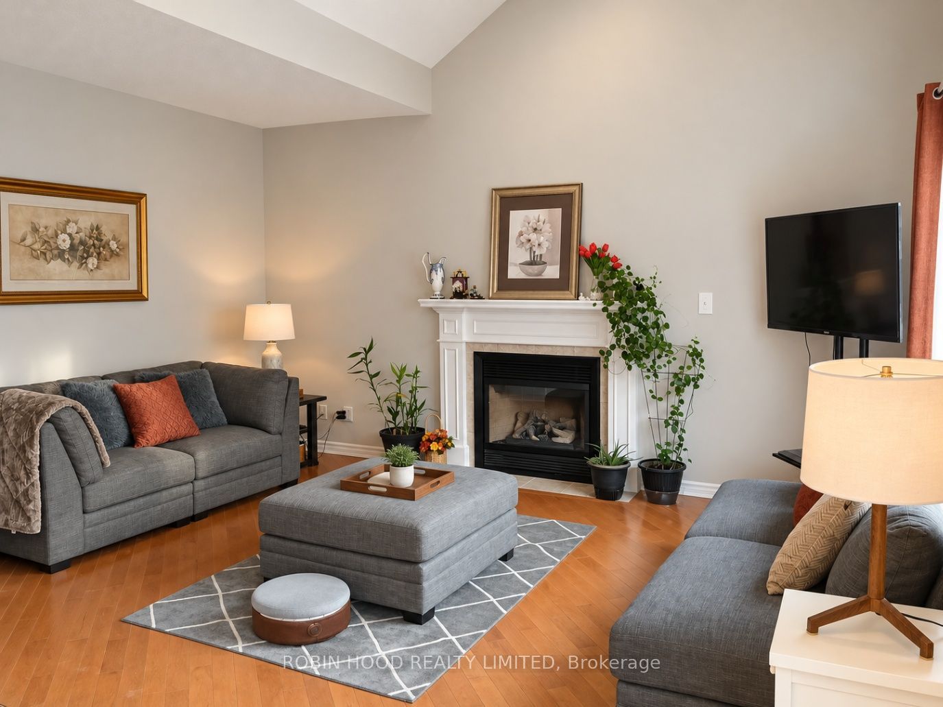 377 Berryhill Place Property Photo 11
