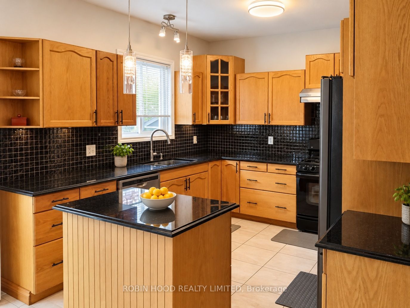 377 Berryhill Place Property Photo 13