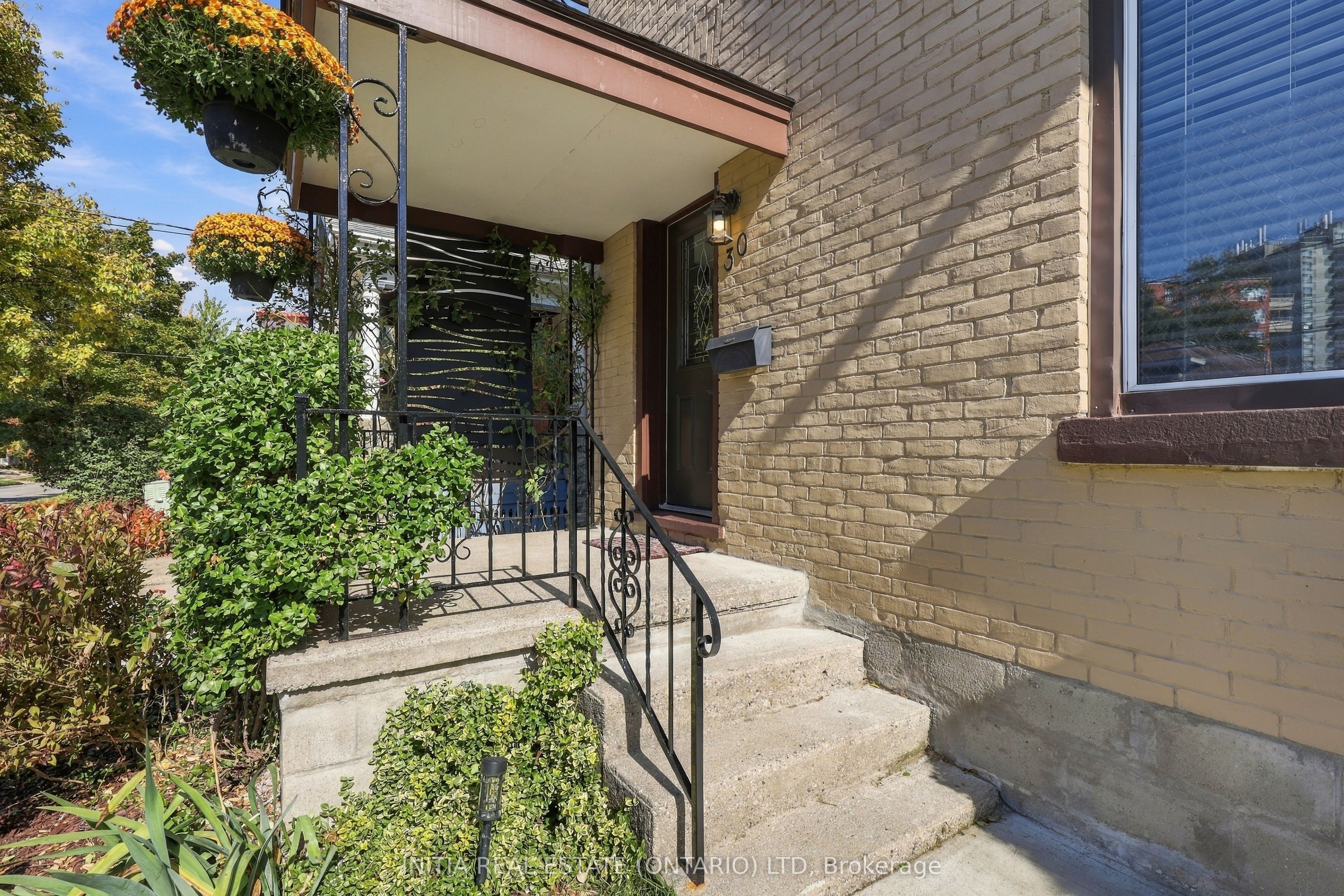 30 Carfrae Crescent Property Photo 2
