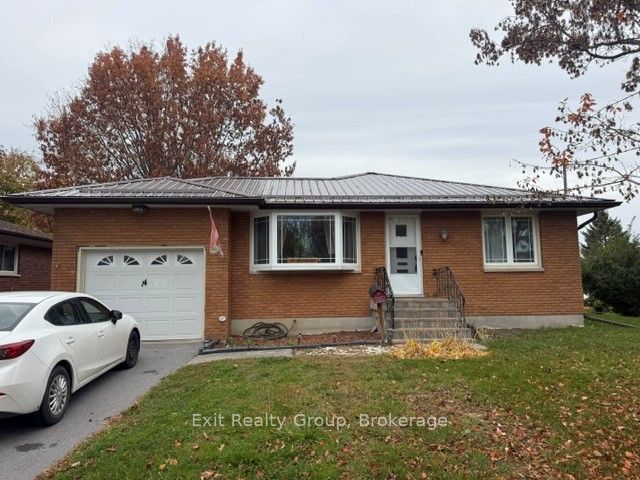 14 Ernest Court Property Photo 2