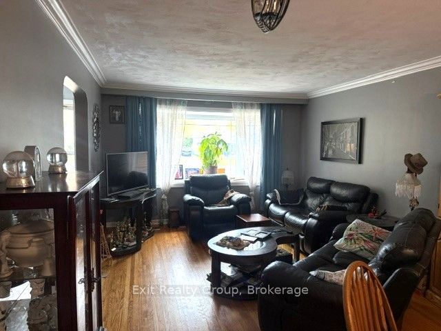 14 Ernest Court Property Photo 6