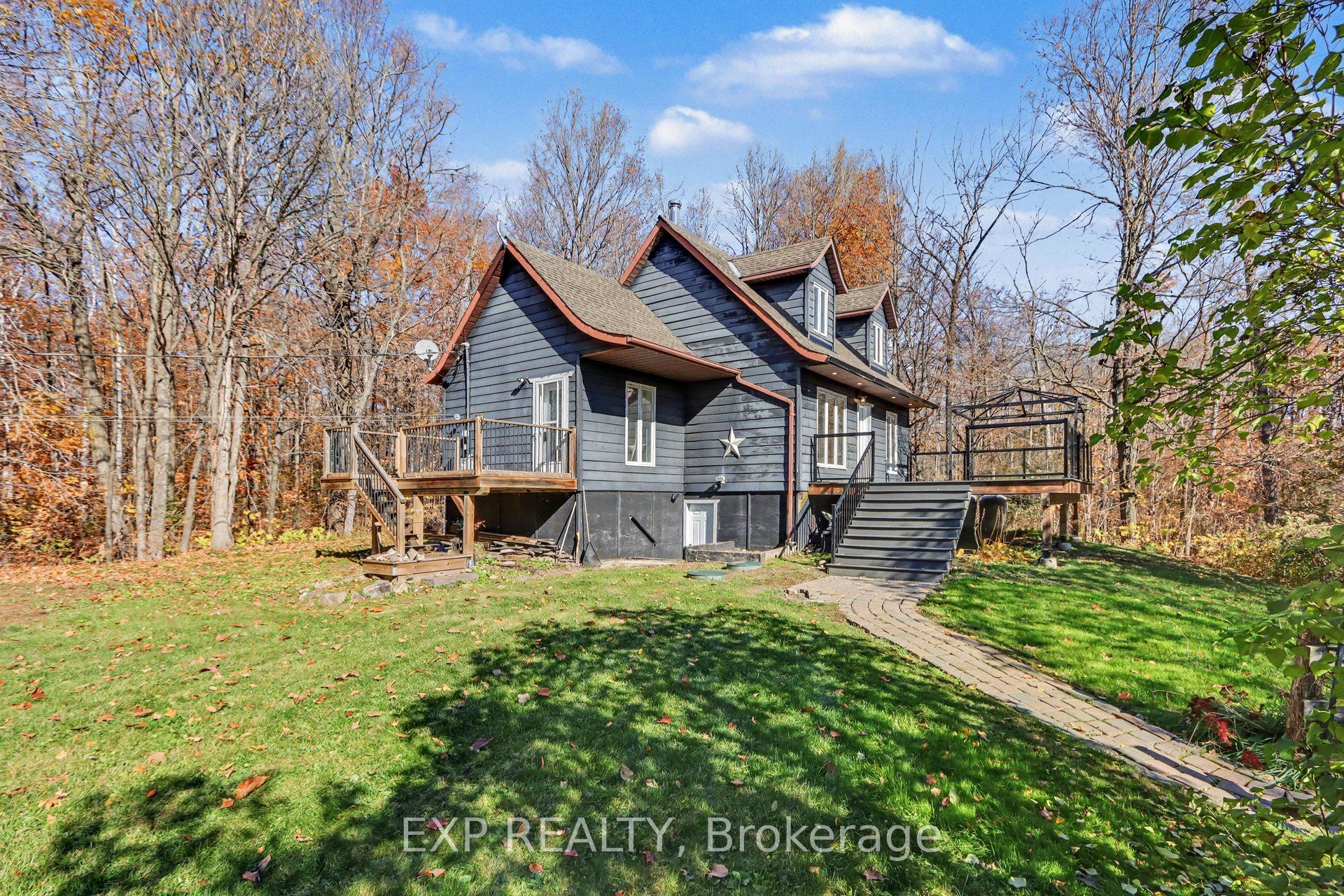 1400 Derry Side Road Property Photo 1