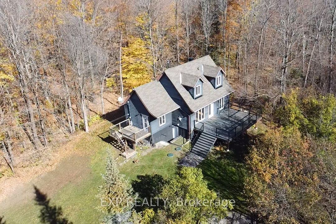 1400 Derry Side Road Property Photo 3