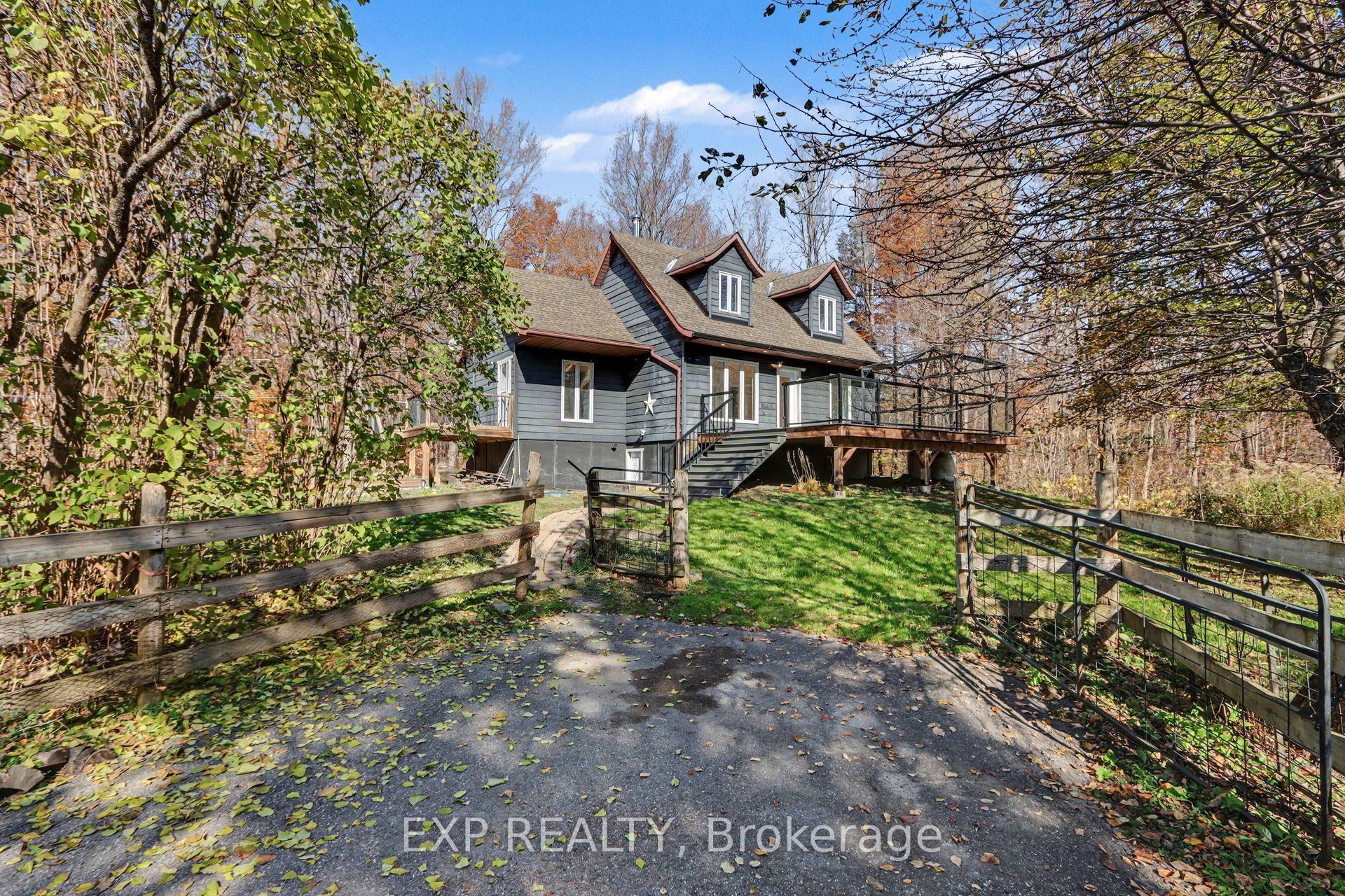 1400 Derry Side Road Property Photo 4