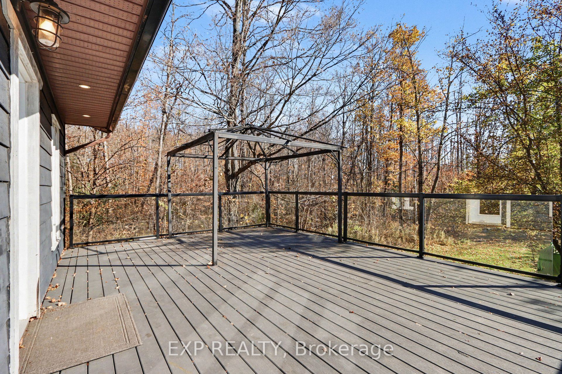 1400 Derry Side Road Property Photo 6