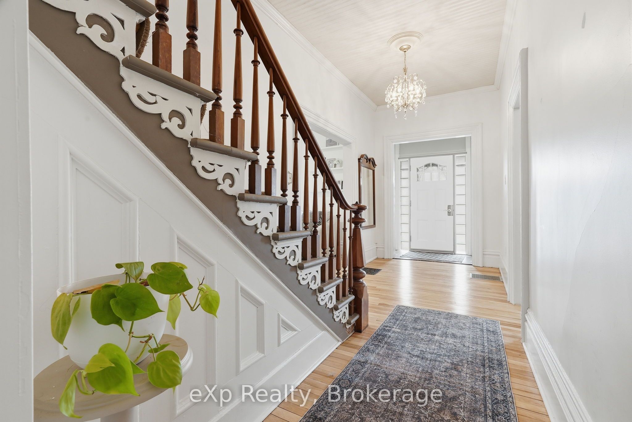 415 Gibson Street Property Photo 5