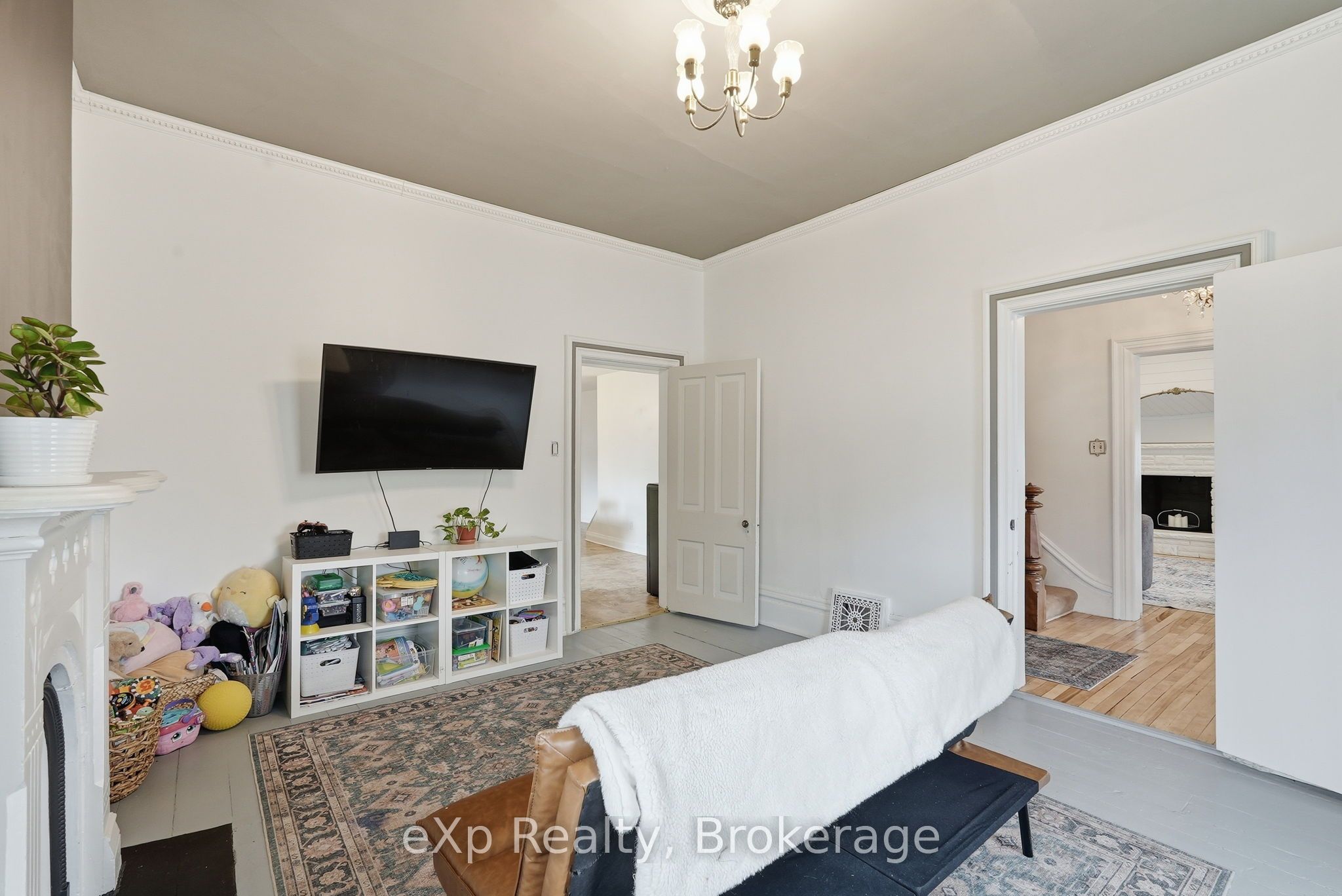 415 Gibson Street Property Photo 10