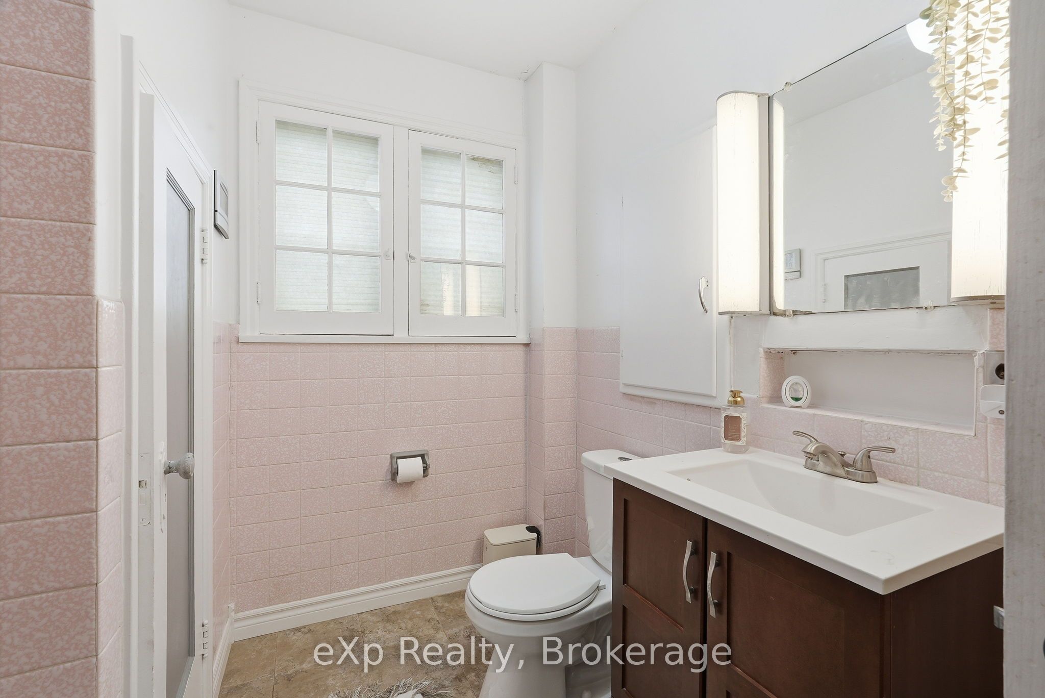 415 Gibson Street Property Photo 26