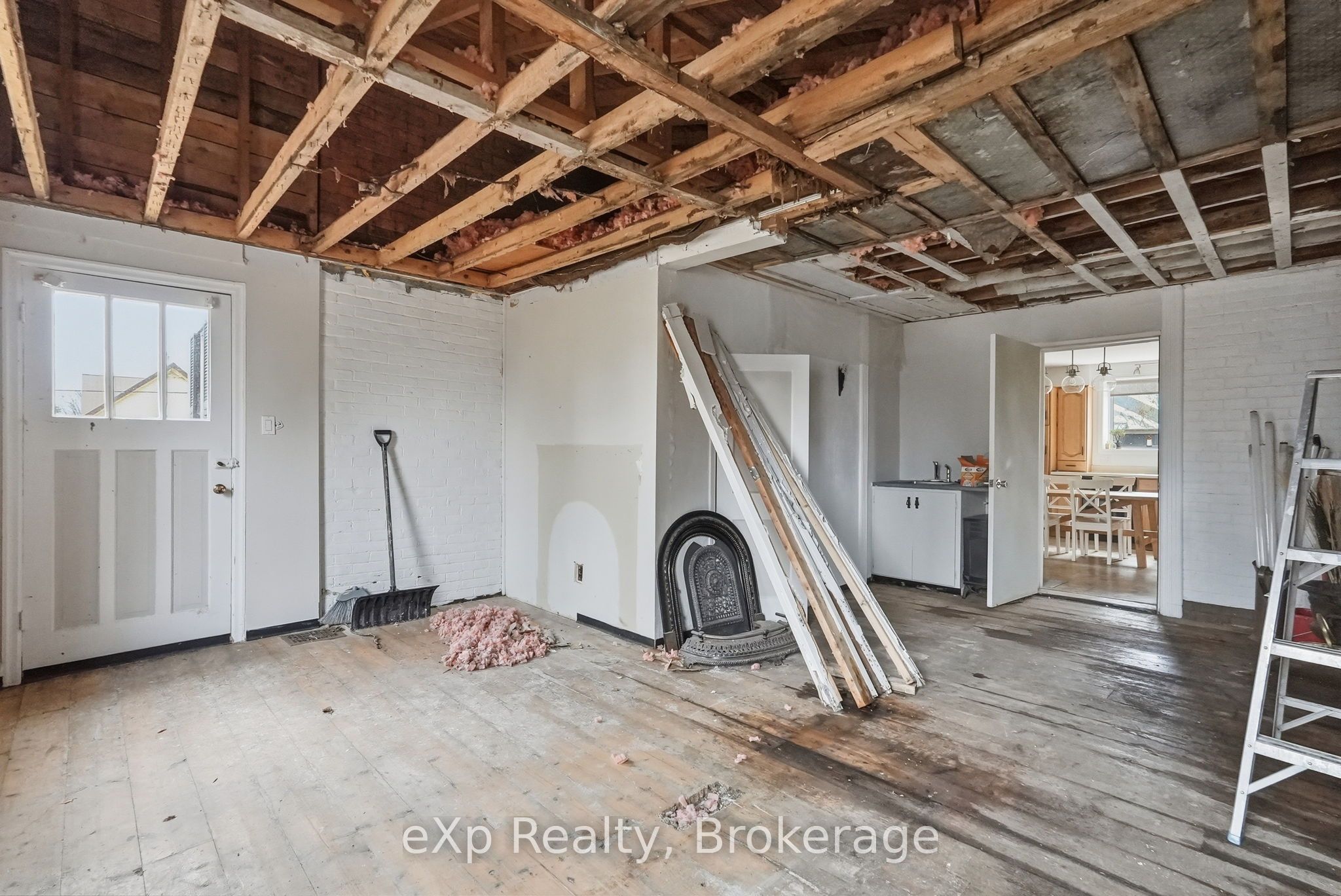 415 Gibson Street Property Photo 33