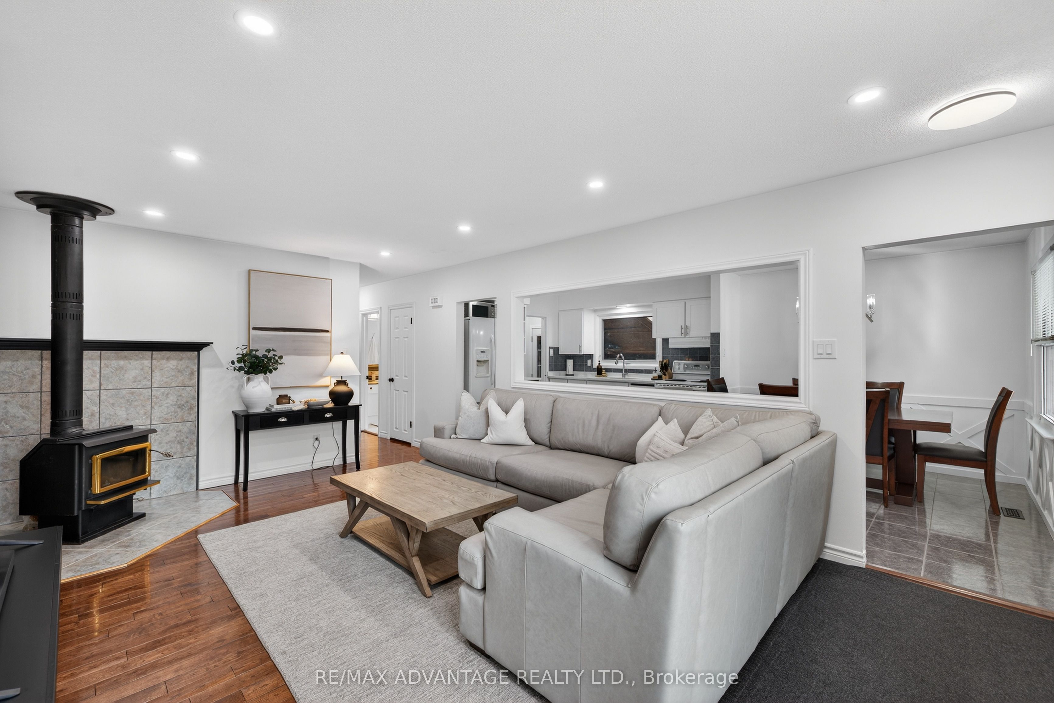 60 Wexford Avenue Property Photo 4