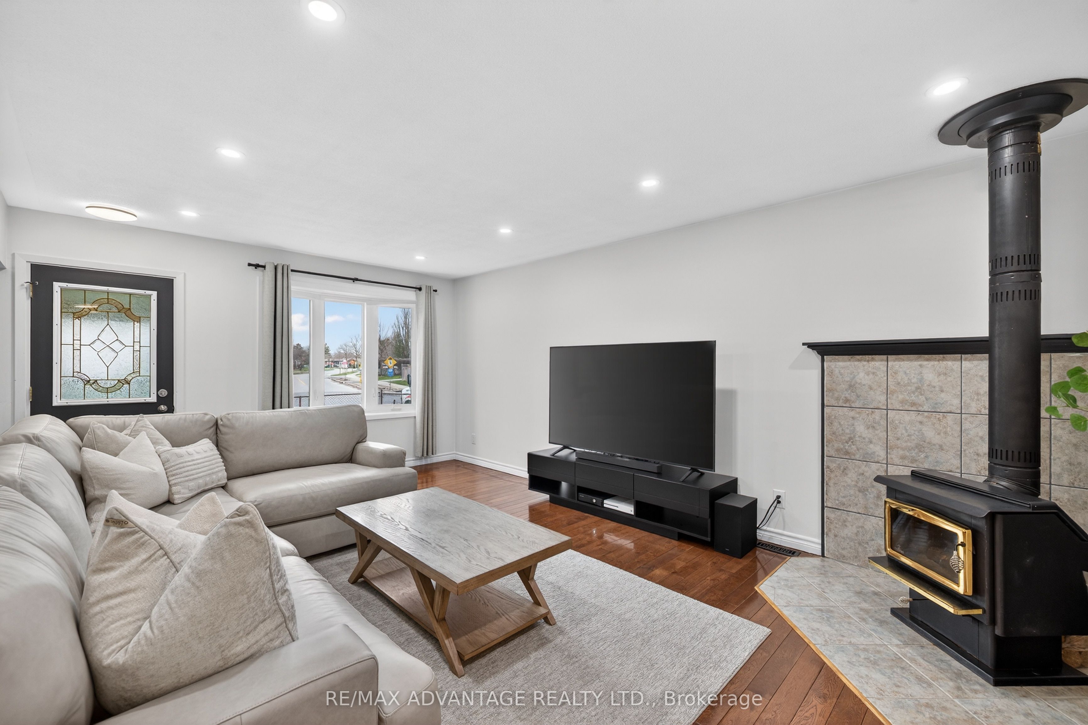 60 Wexford Avenue Property Photo 6