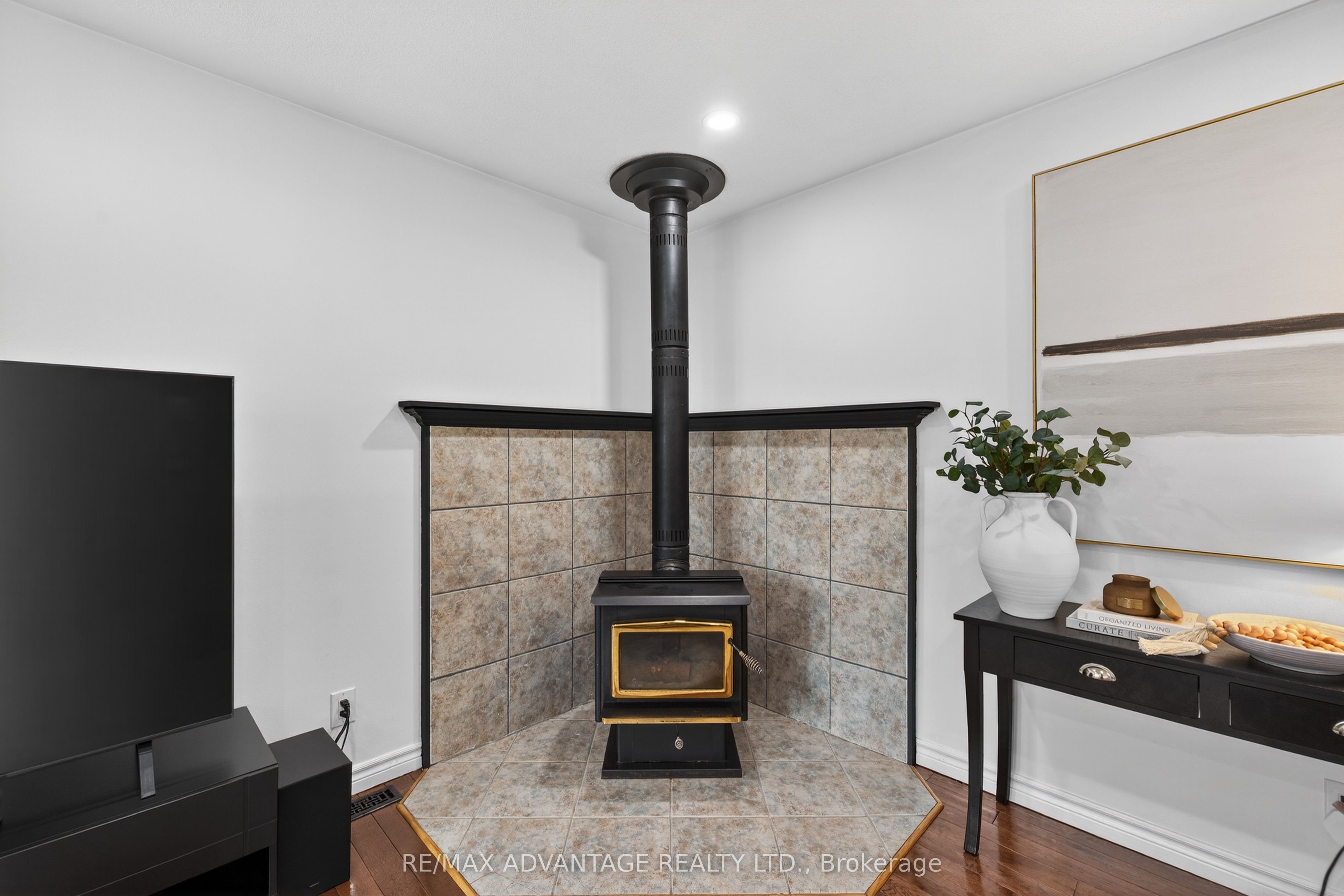 60 Wexford Avenue Property Photo 7