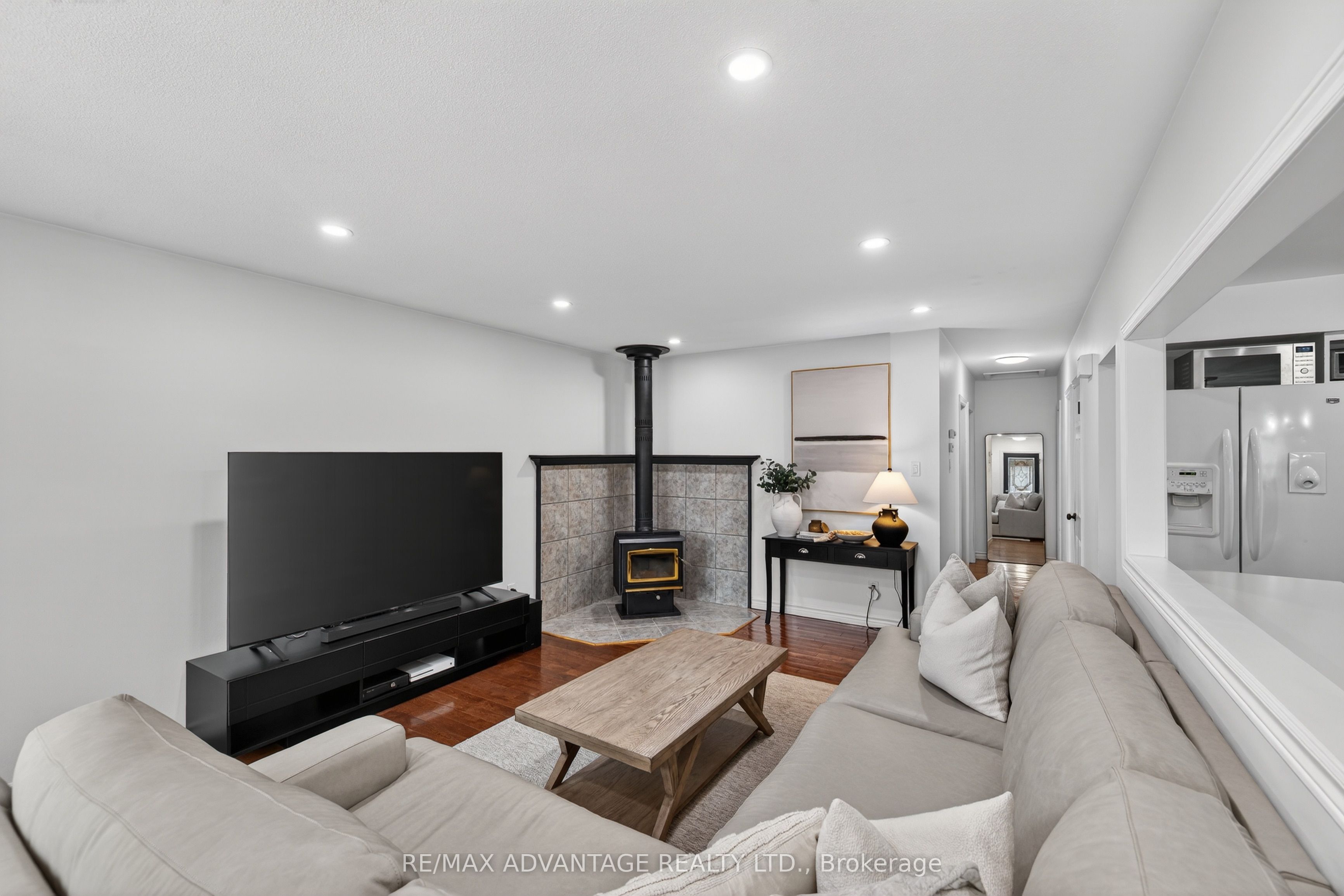 60 Wexford Avenue Property Photo 8