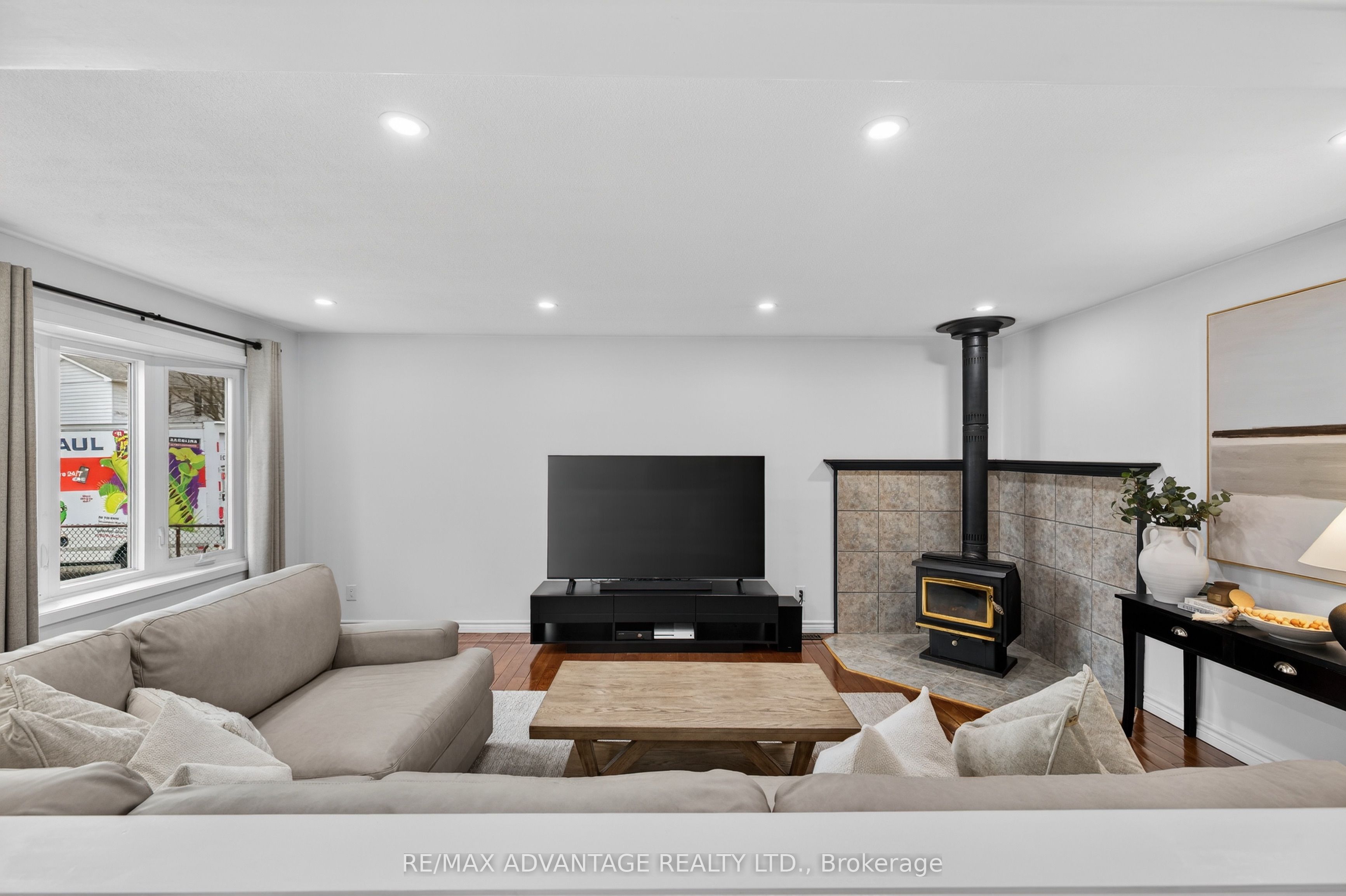 60 Wexford Avenue Property Photo 11