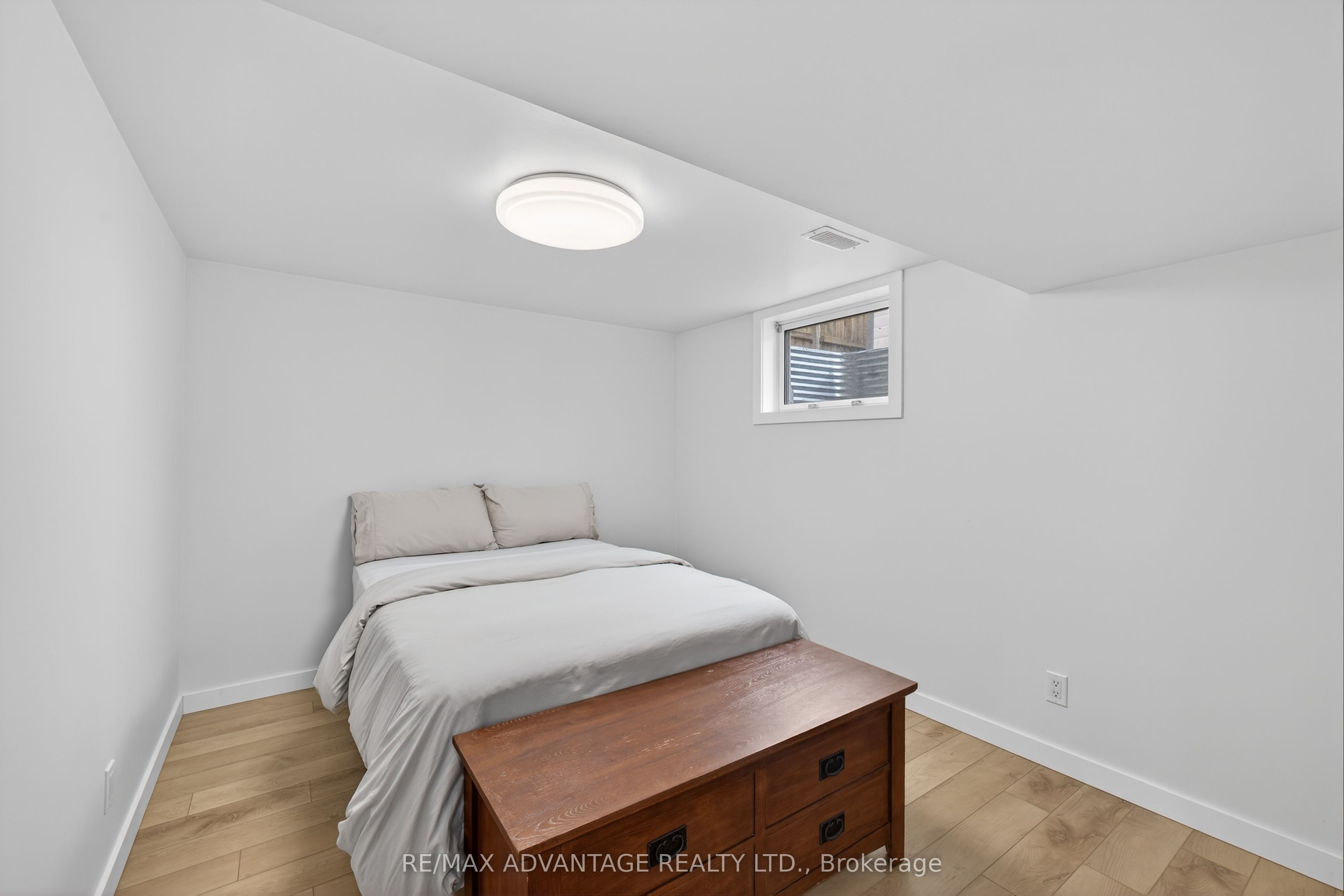60 Wexford Avenue Property Photo 32
