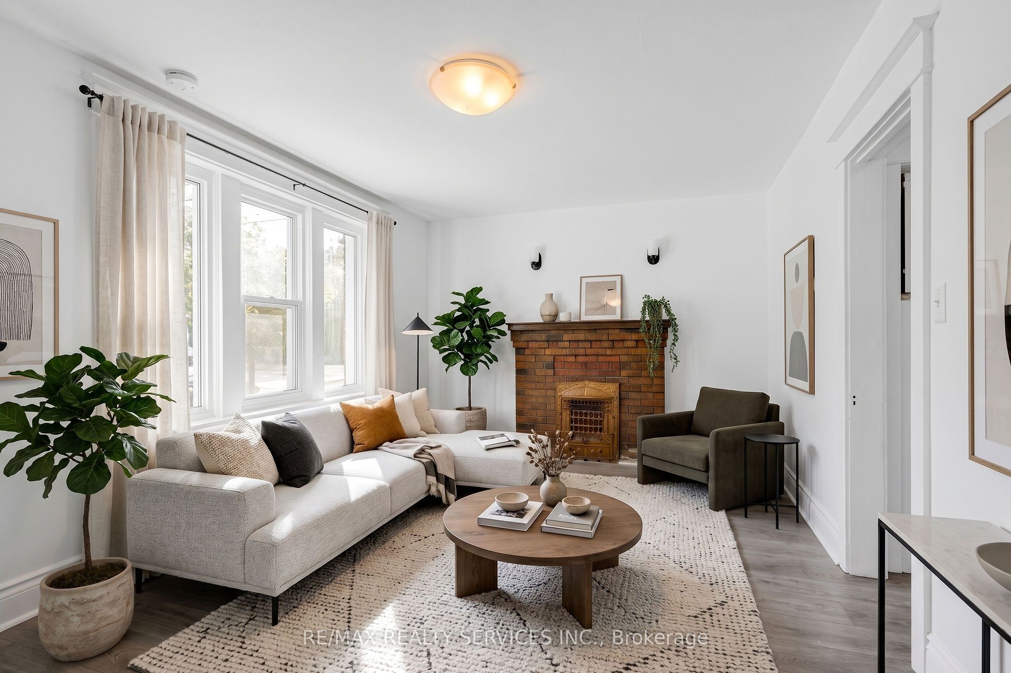 5 Fairholt Road N 7 Property Photo 1