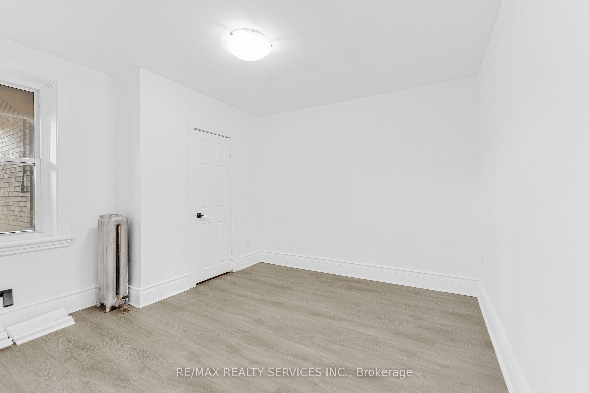 5 Fairholt Road N 7 Property Photo 10