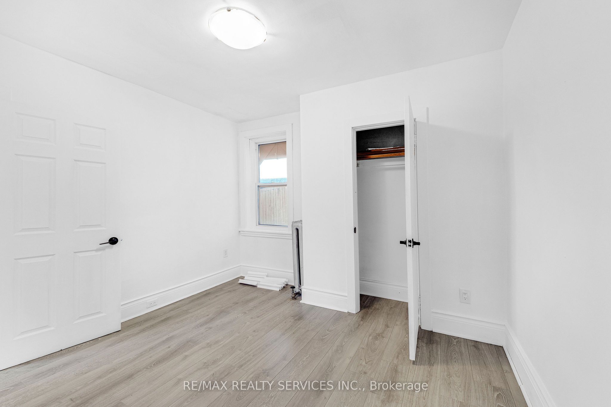 5 Fairholt Road N 7 Property Photo 11