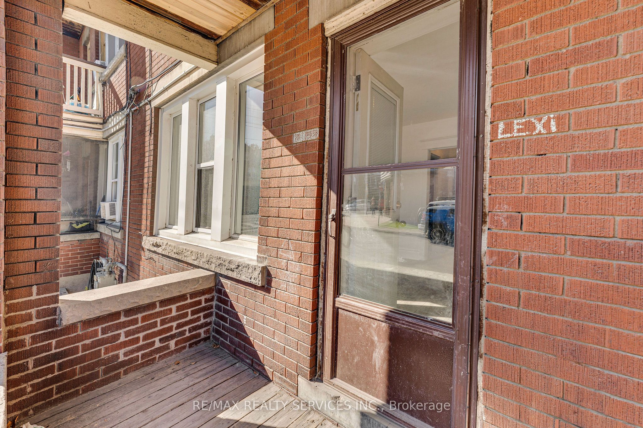 5 Fairholt Road N 7 Property Photo 16