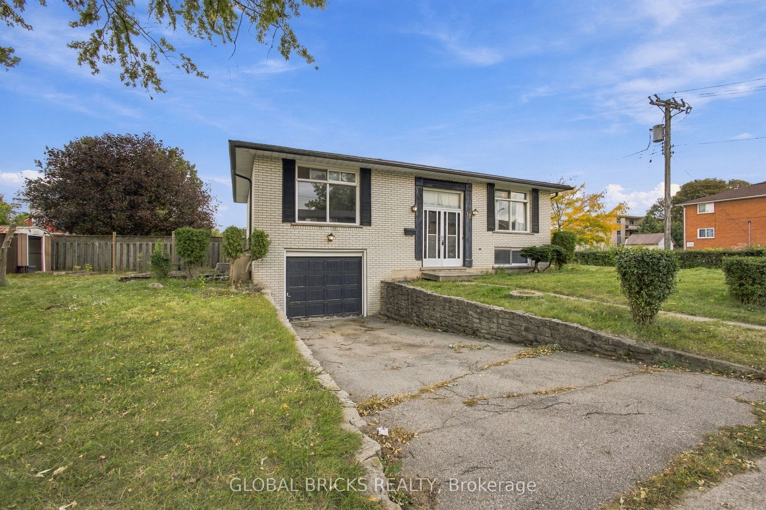 18 Falesy Avenue Property Photo 1